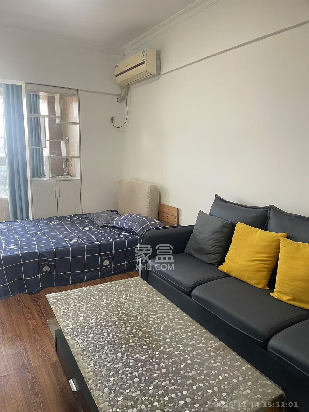 五矿紫湖香醍 1室1厅1卫 1000.0元/月 五矿紫湖香醍 1室1厅1卫 1000.0元/月室内图