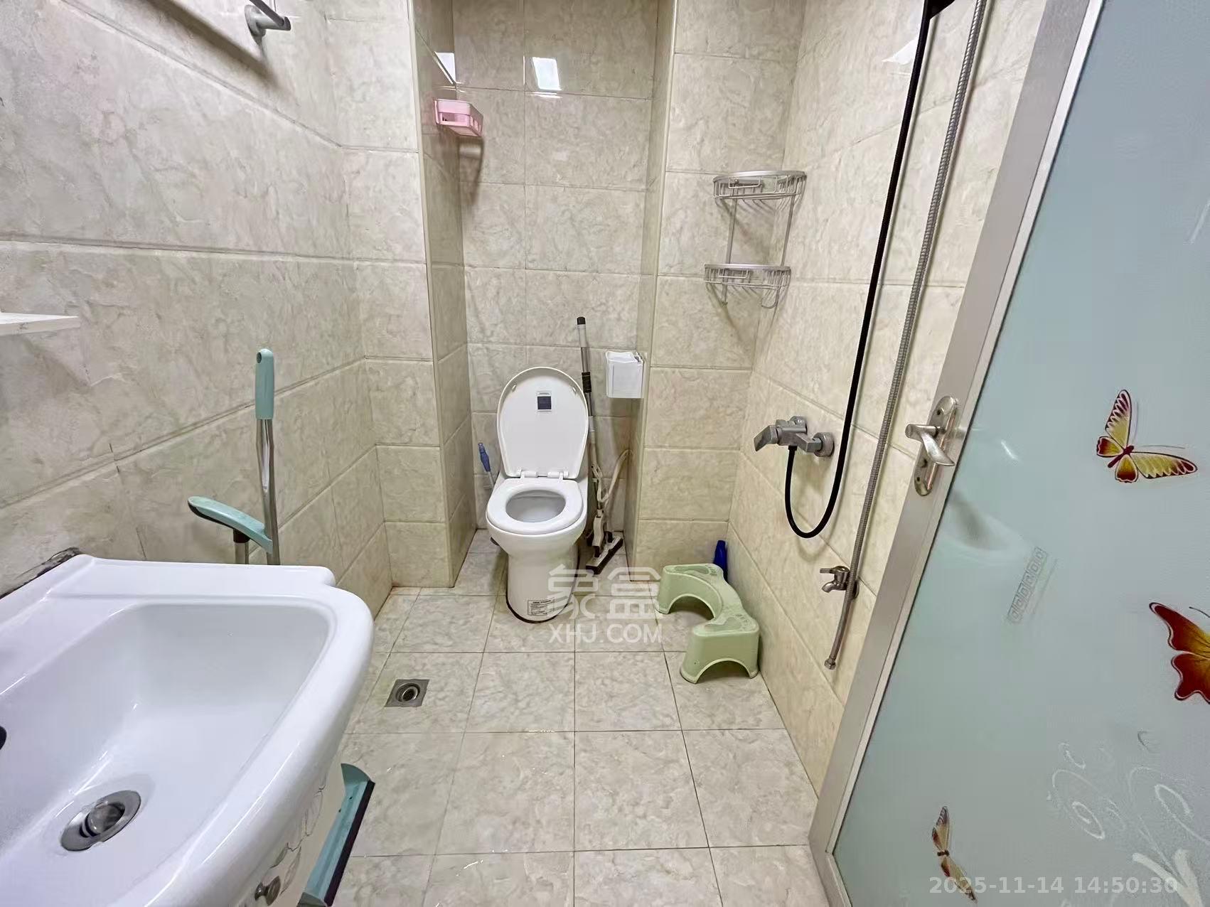 达美D6区 1室1厅1卫 1400.0元/月 达美D6区 1室1厅1卫 1400.0元/月室内图