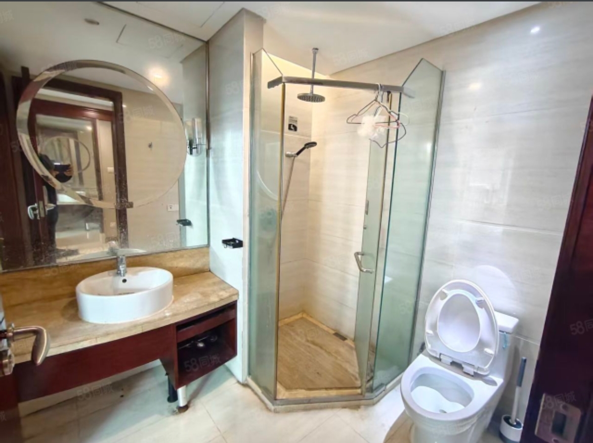 东环广场 1室0厅1卫 1500.0元/月 东环广场 1室0厅1卫 1500.0元/月室内图