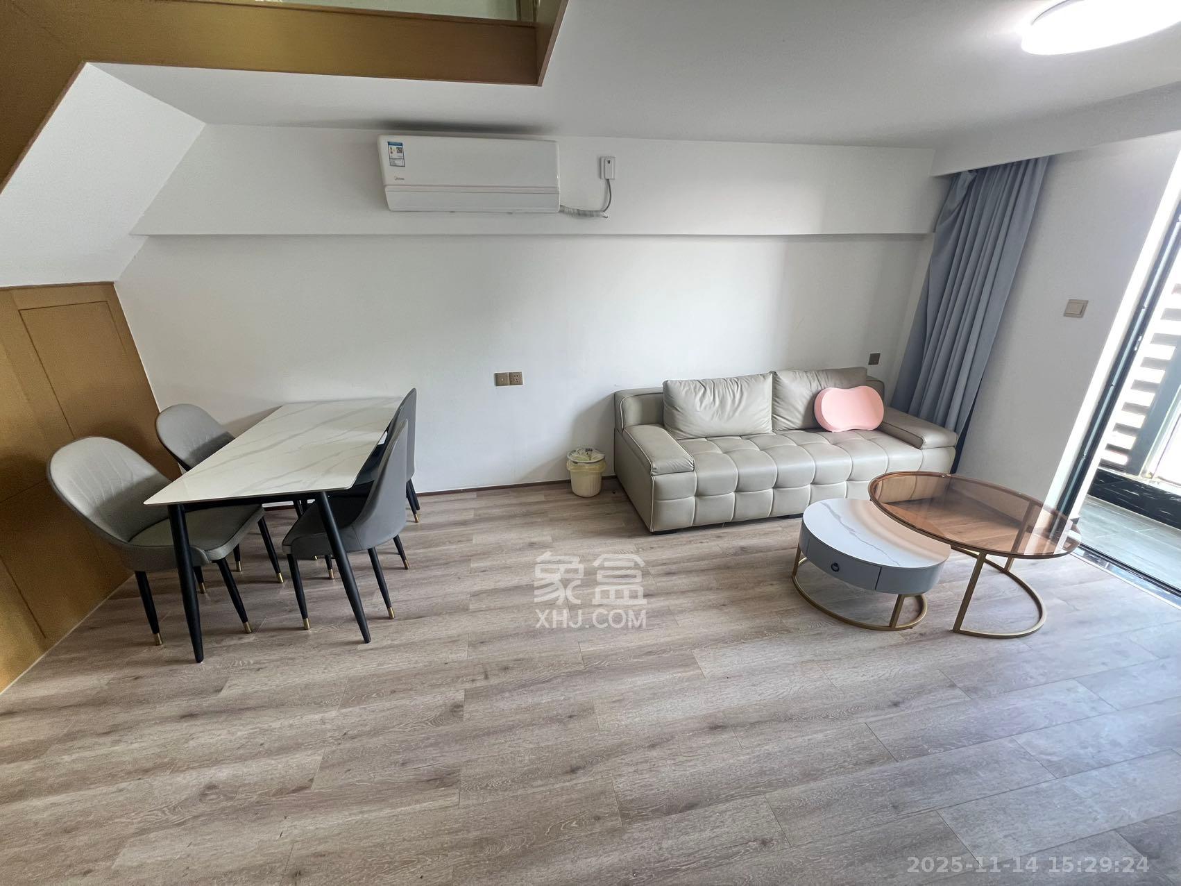 旺德府万象时代  2室1厅1卫    1800.0元/月室内图