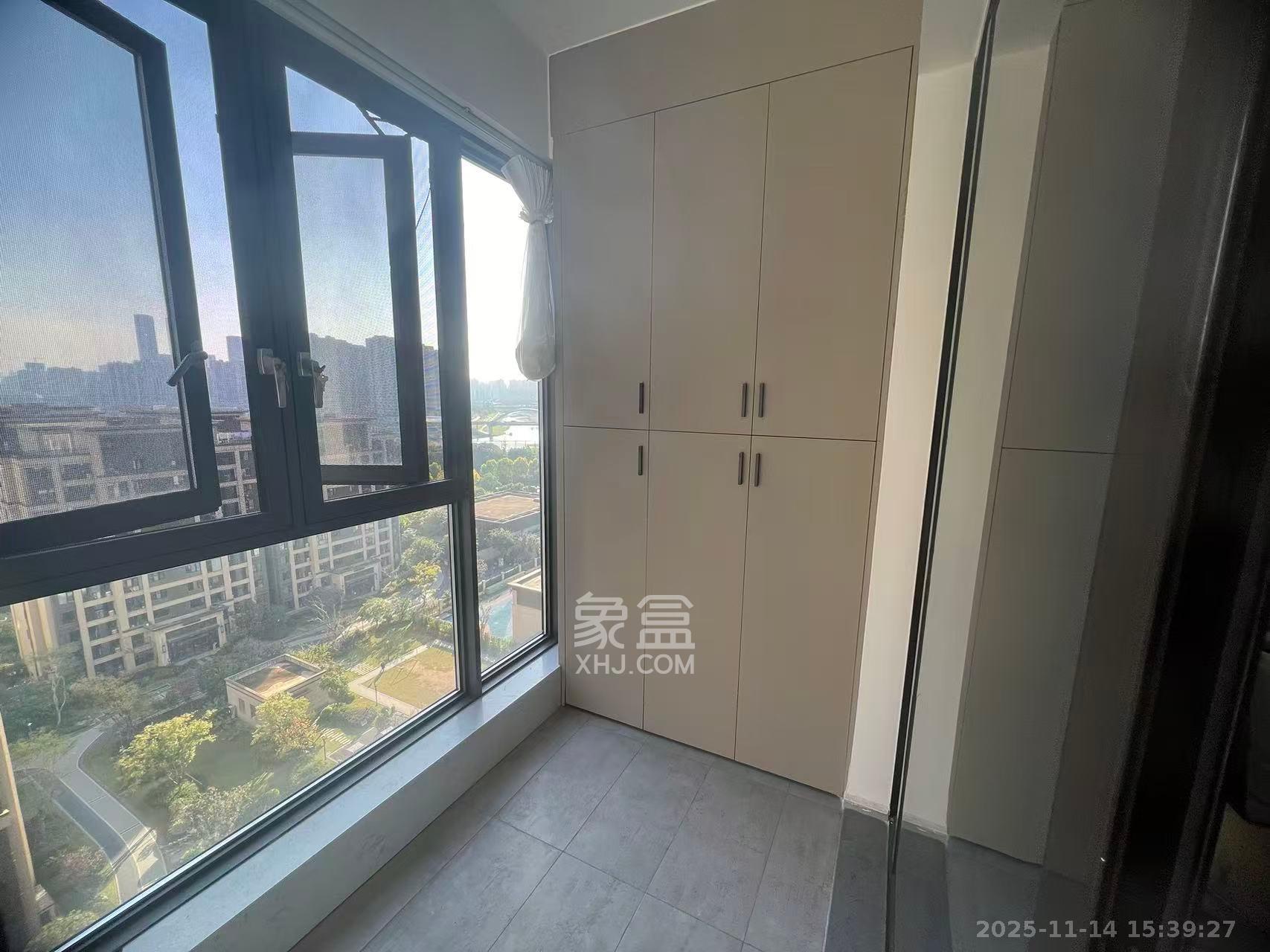 金茂建发观悦  3室2厅2卫    3500.0元/月室内图