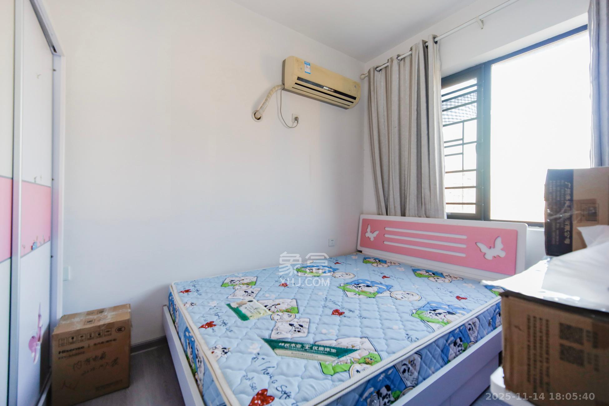 新盛珑璟台  2室2厅1卫    75.8万卧室