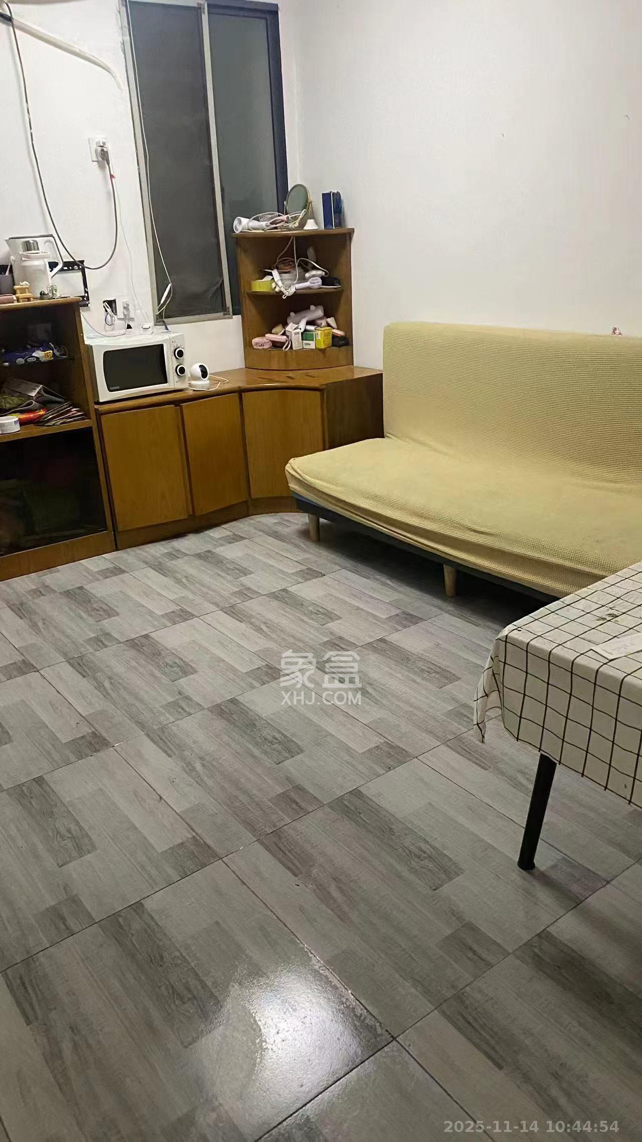 解放四村石子冲  1室1厅1卫    1200.0元/月室内图