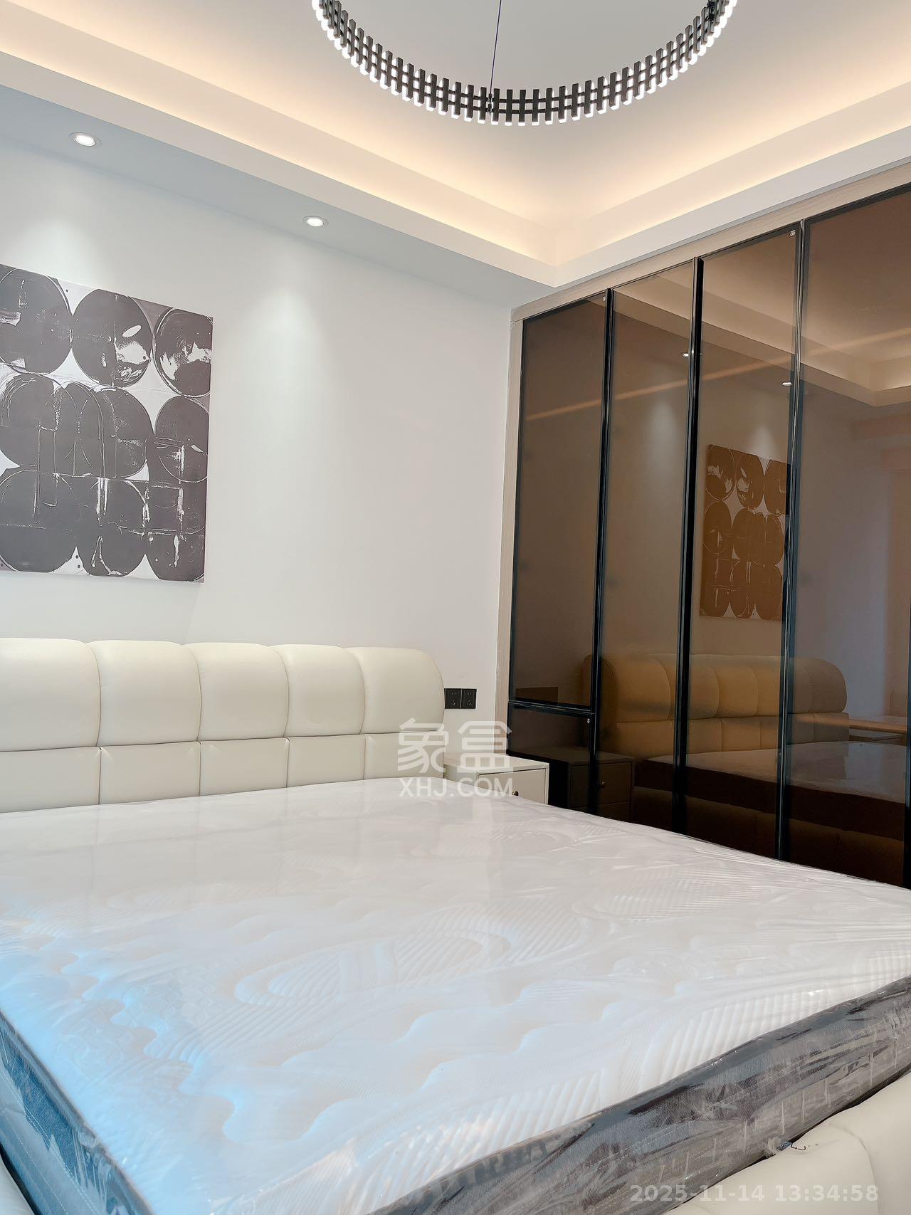 旭辉雨花郡  4室2厅2卫    5300.0元/月室内图