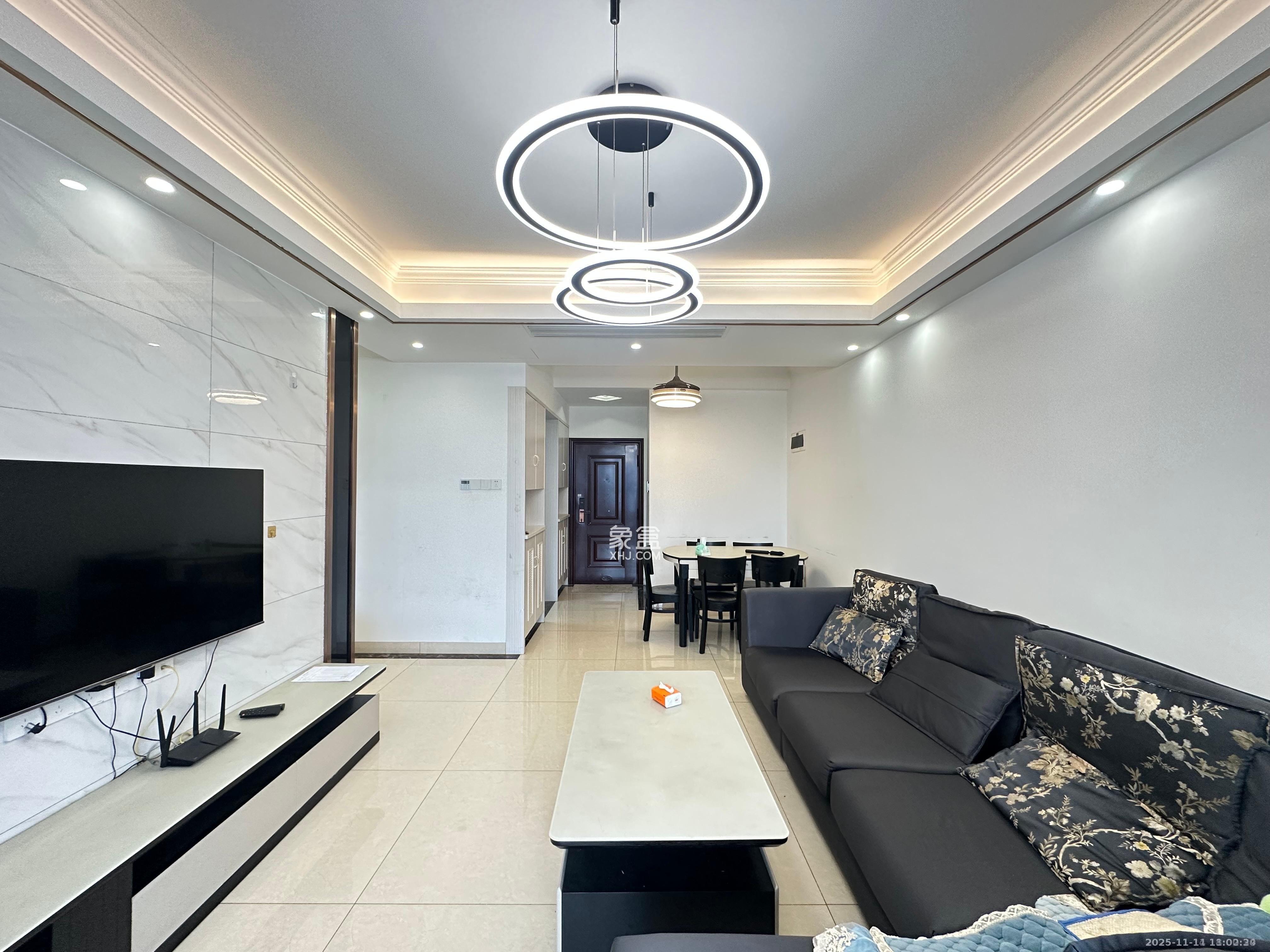 嘉顺苑 2室2厅1卫 2000.0元/月 嘉顺苑 2室2厅1卫 2000.0元/月室内图