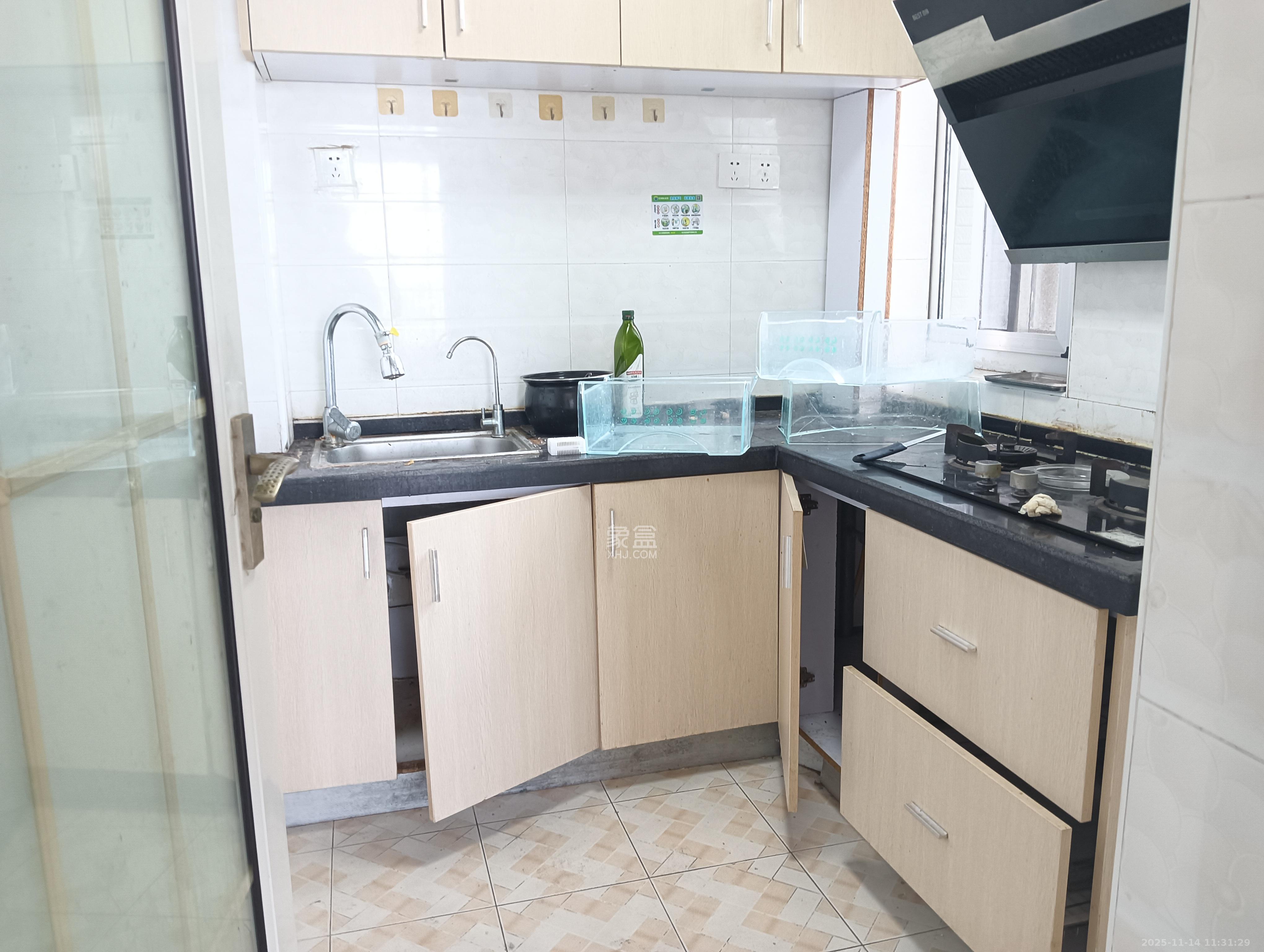 景泰雅苑（景江融城）  2室1厅1卫    3200.0元/月