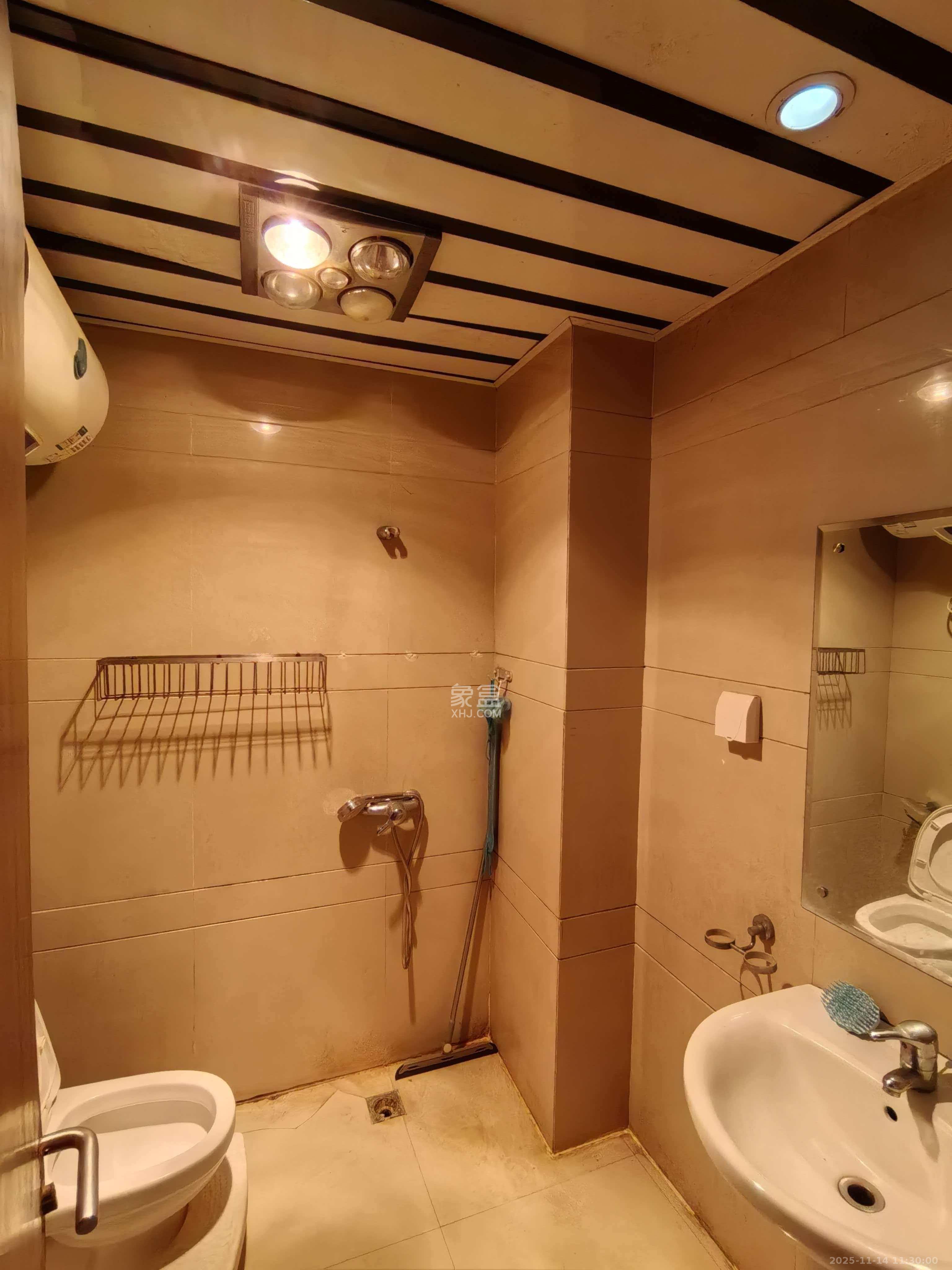 标志商务中心 1室1厅1卫 1100.0元/月 标志商务中心 1室1厅1卫 1100.0元/月室内图