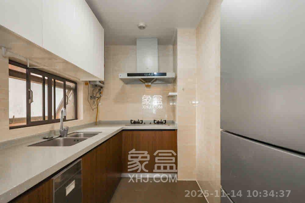 万科里金域国际  3室2厅2卫    3400.0元/月室内图