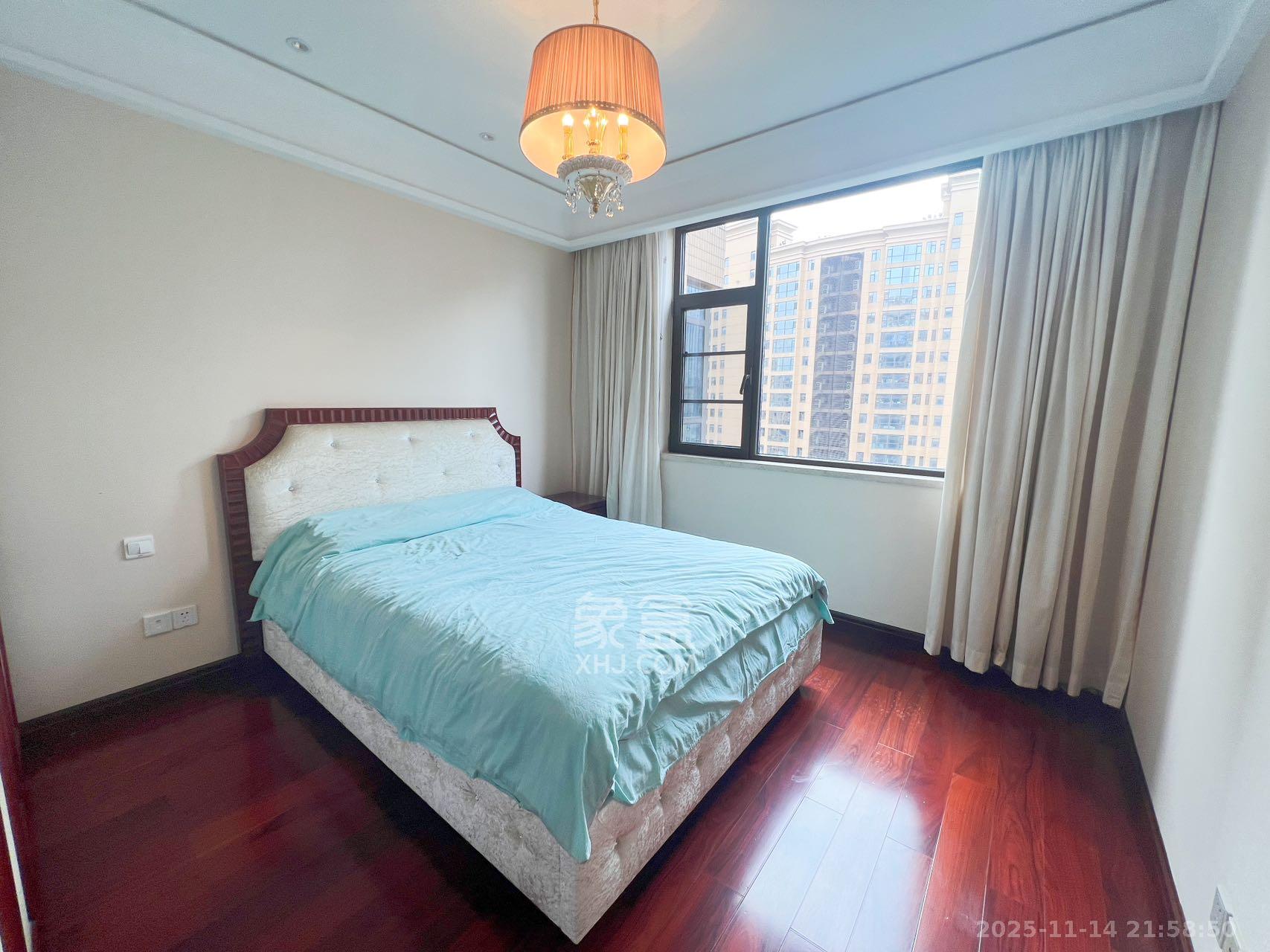 运达中央广场一、二期  3室2厅3卫    12000.0元/月室内图