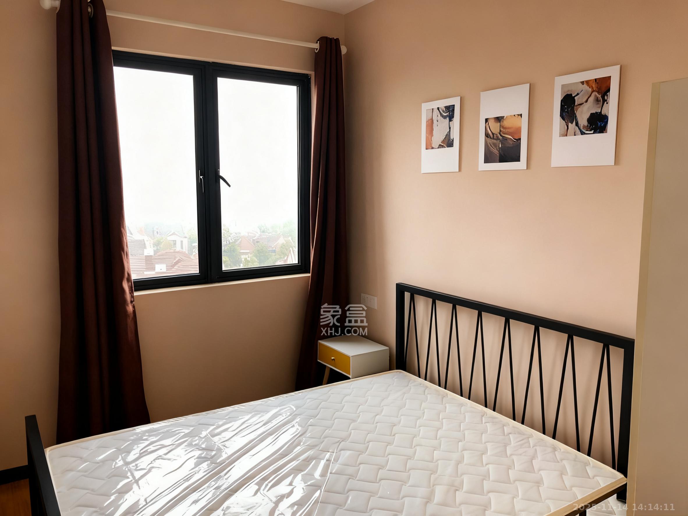 爵世名邸东湖（东湖壹号企业总部基地）  4室2厅2卫    2200.0元/月室内图