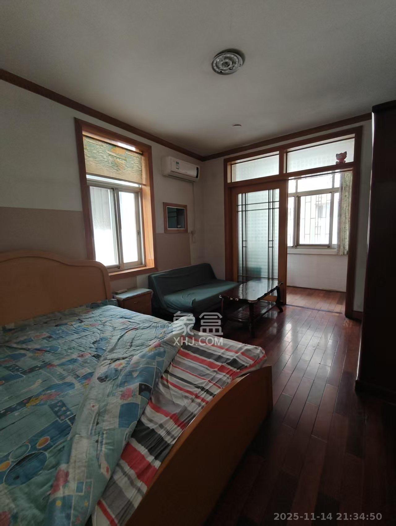 人民新村  2室1厅1卫    2000.0元/月室内图