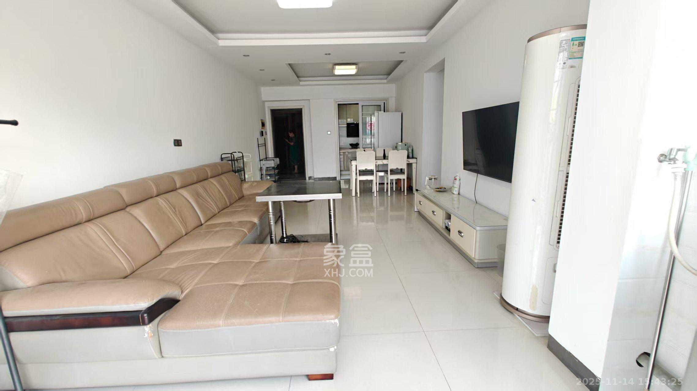 方略城市广场  3室2厅1卫    2200.0元/月