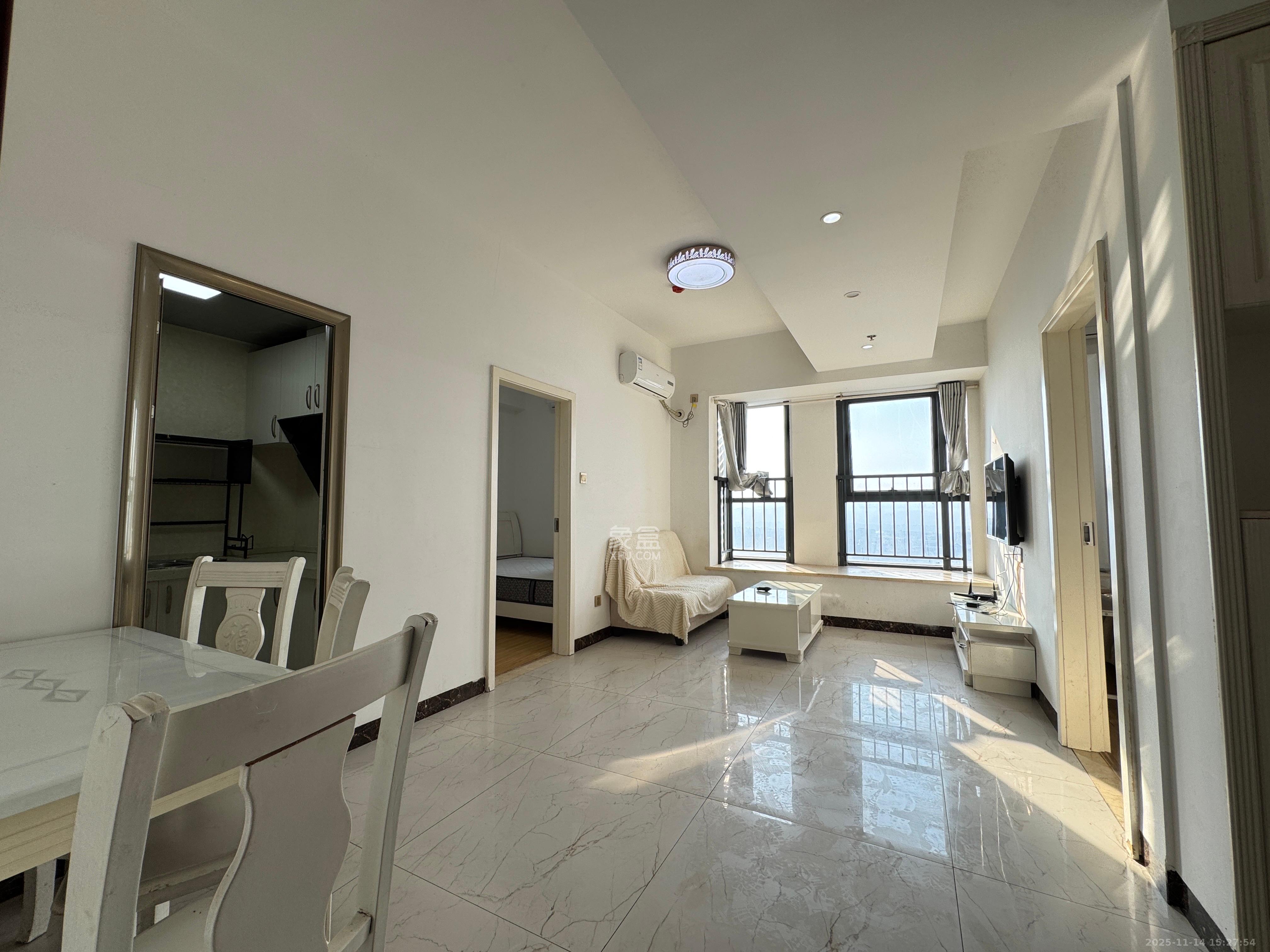 众东国际  2室1厅1卫    2700.0元/月