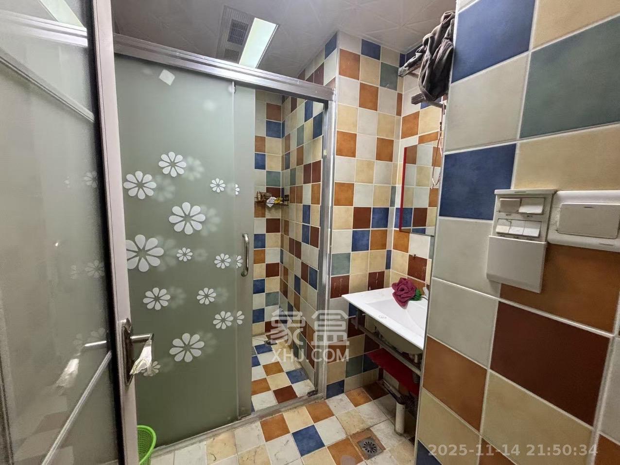 奥林匹克花园贡院三期 1室1厅1卫 1200.0元/月 奥林匹克花园贡院三期 1室1厅1卫 1200.0元/月室内图