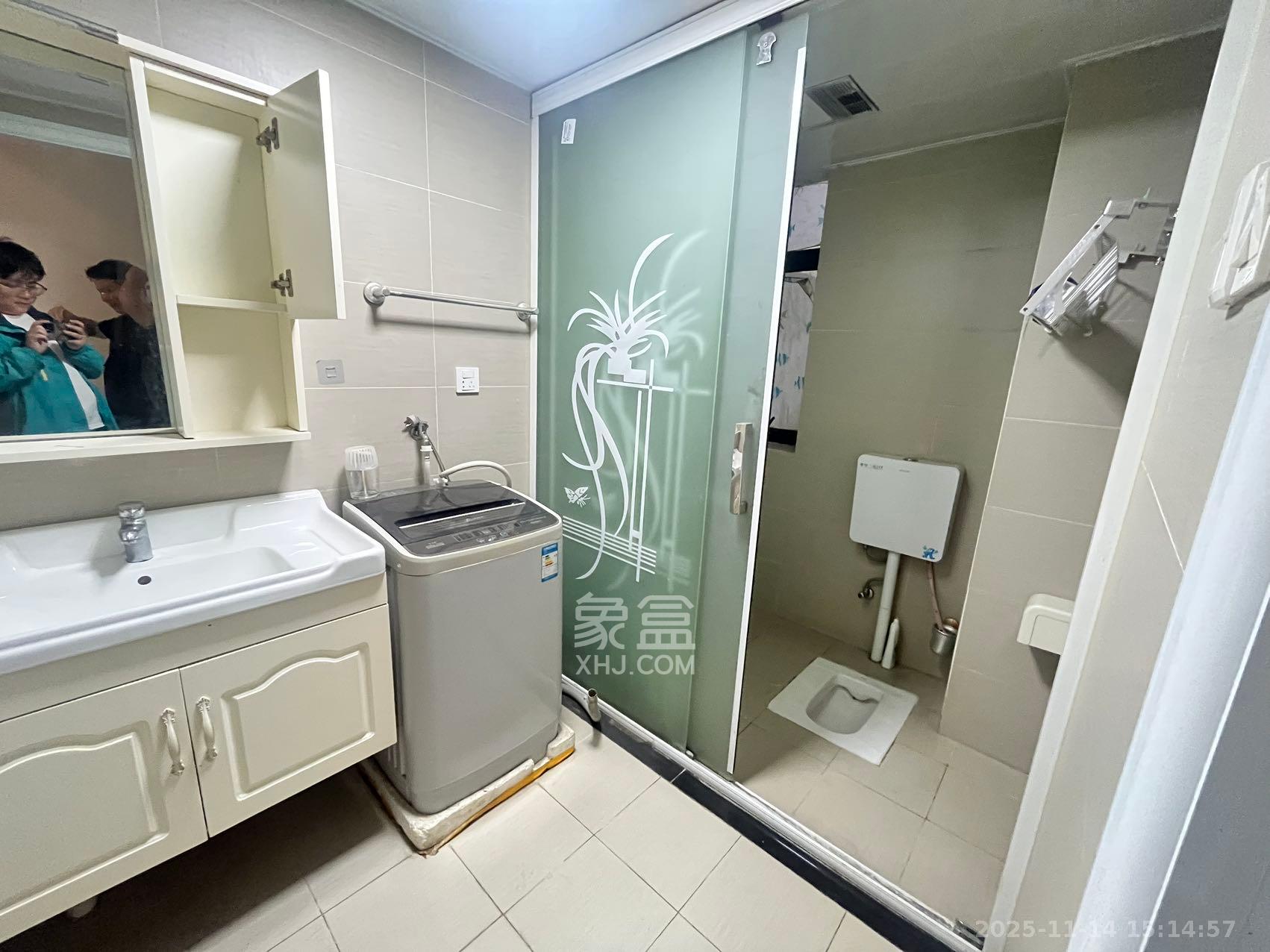 湘江世纪城贯江苑  3室2厅2卫    2200.0元/月室内图