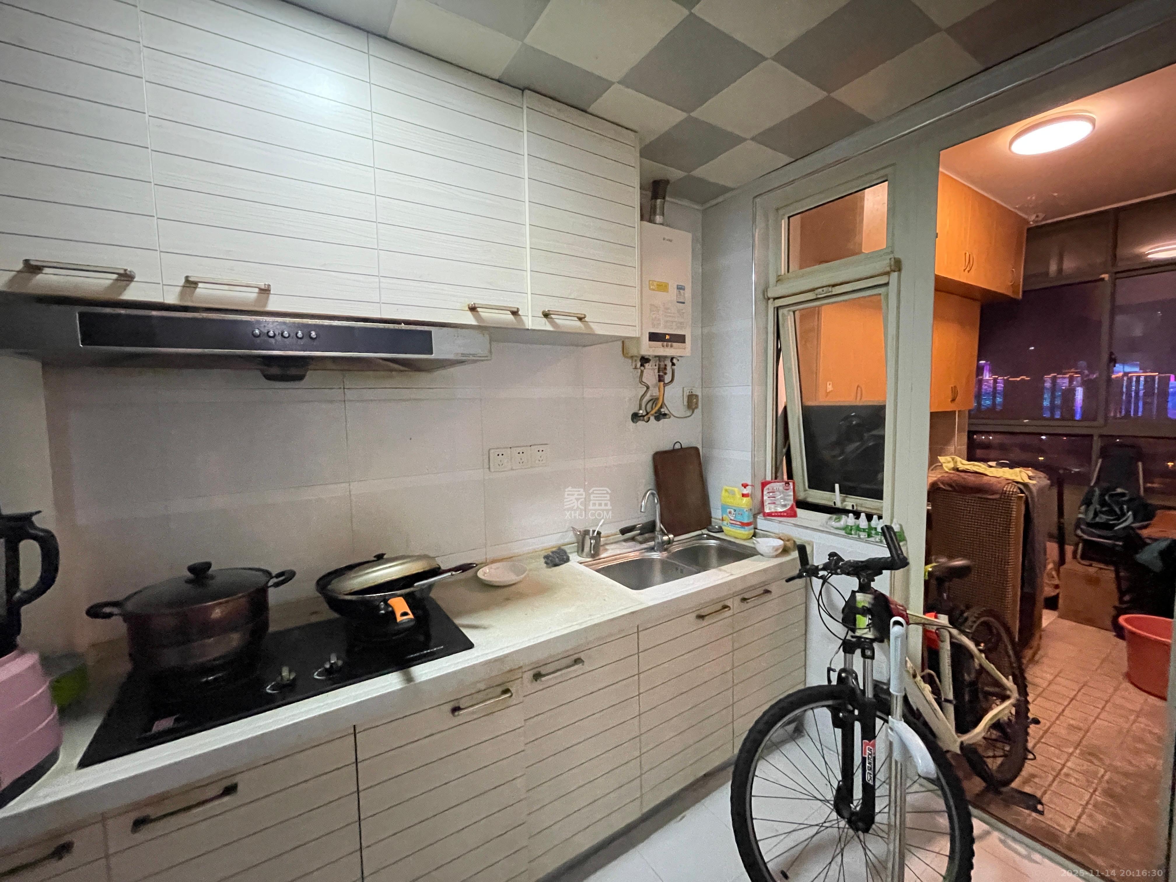 北辰三角洲E5区  2室1厅1卫    3200.0元/月室内图