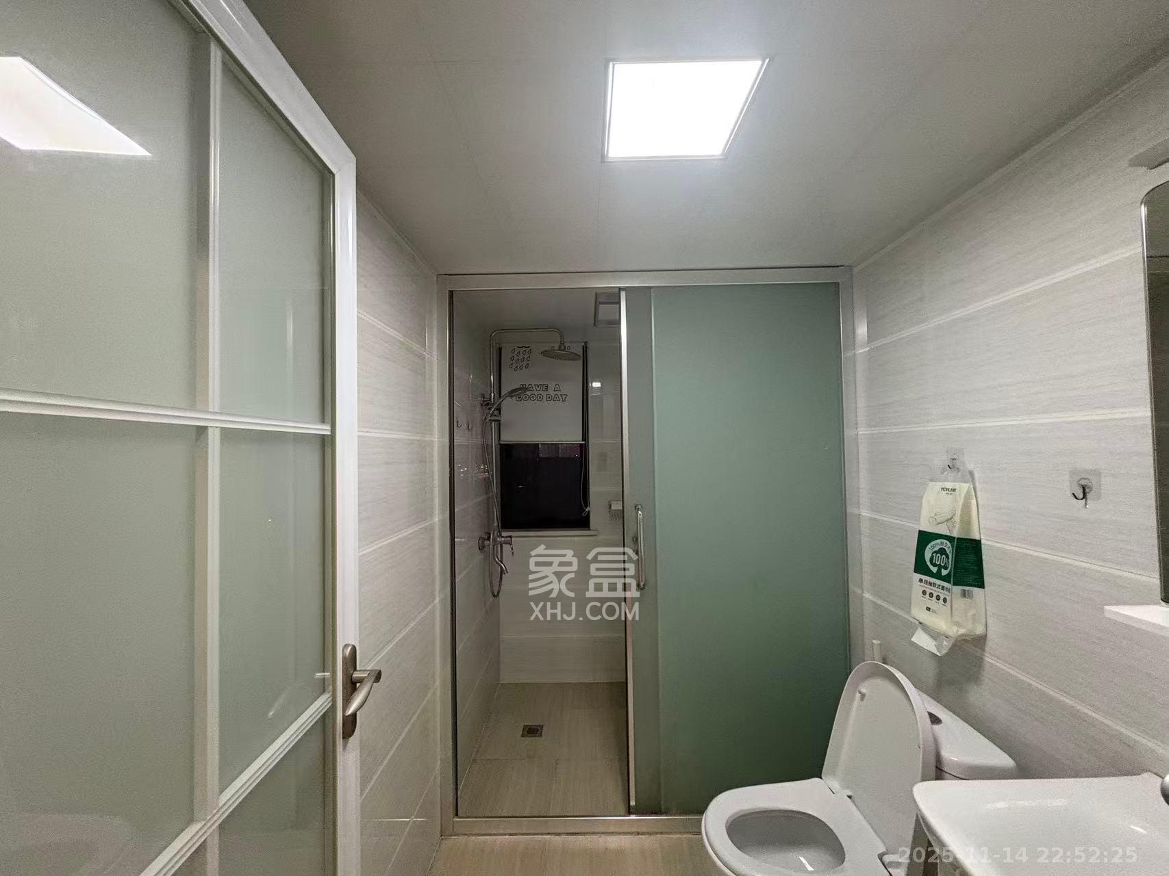 振业城二期 3室2厅2卫 3150.0元/月 振业城二期 3室2厅2卫 3150.0元/月室内图