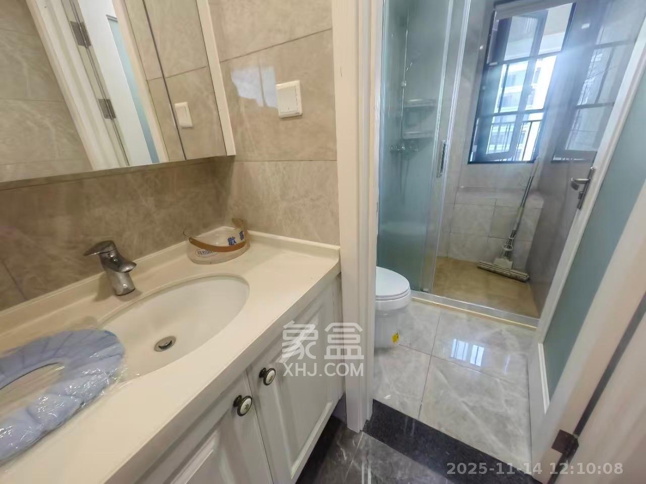 中海珑悦府  3室2厅2卫    2688.0元/月室内图