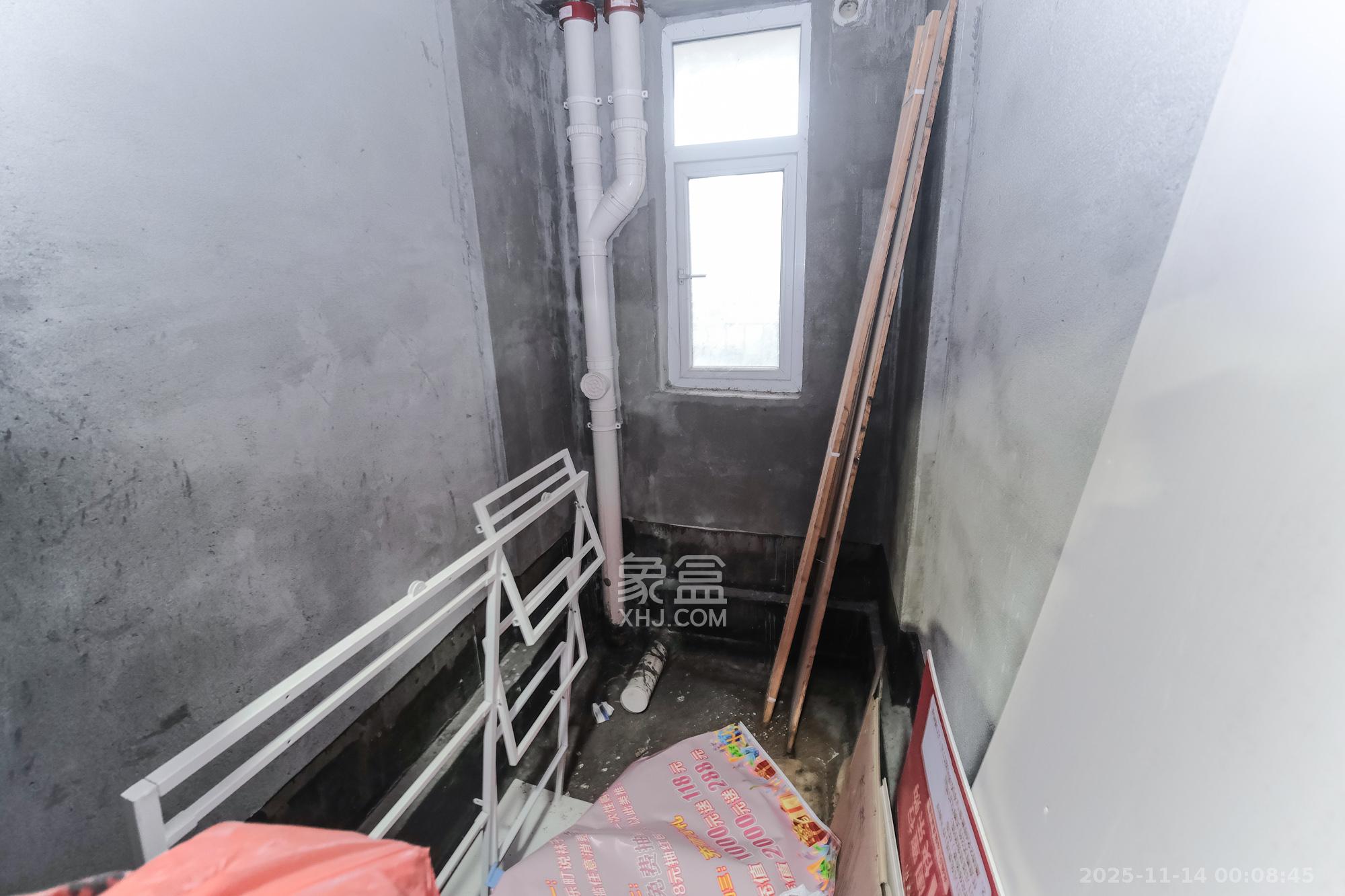 和悦城(蟠龙景苑)  3室2厅1卫    72.0万卫生间