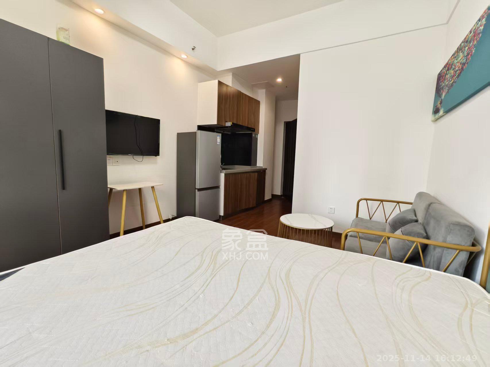 荣泰广场  1室1厅1卫    1200.0元/月