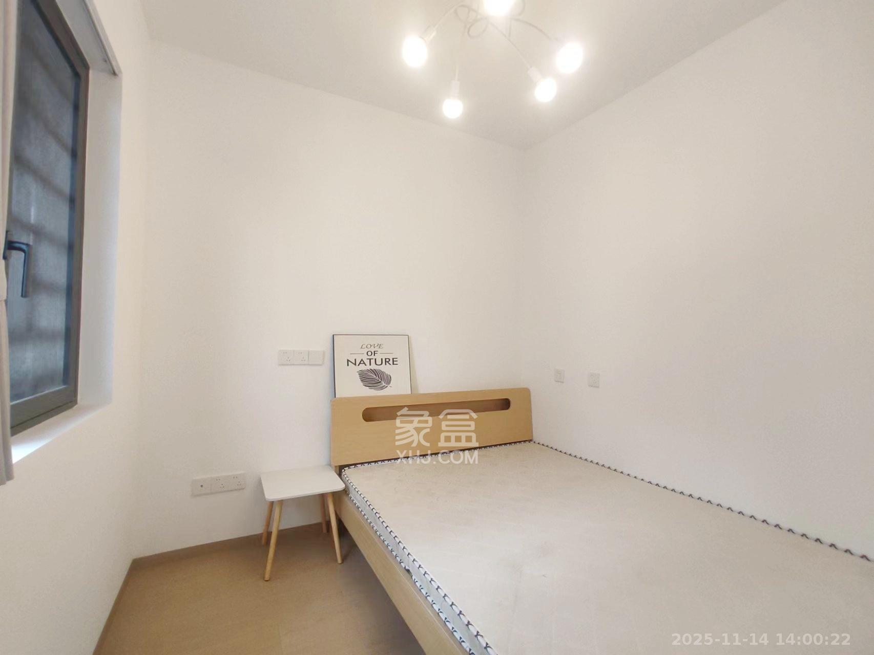 蔷薇国际  1室1厅1卫    1550.0元/月室内图