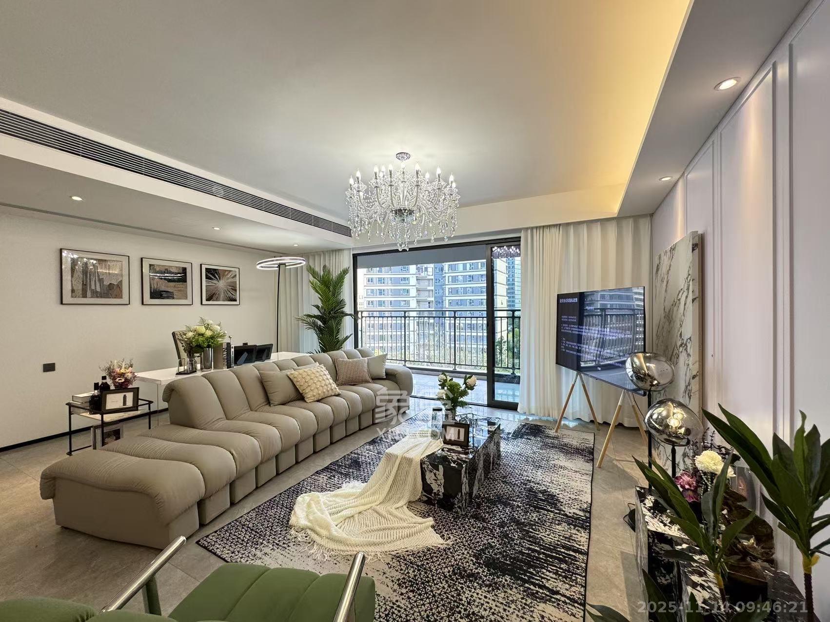 轨道万科悦府  3室2厅2卫    5800.0元/月