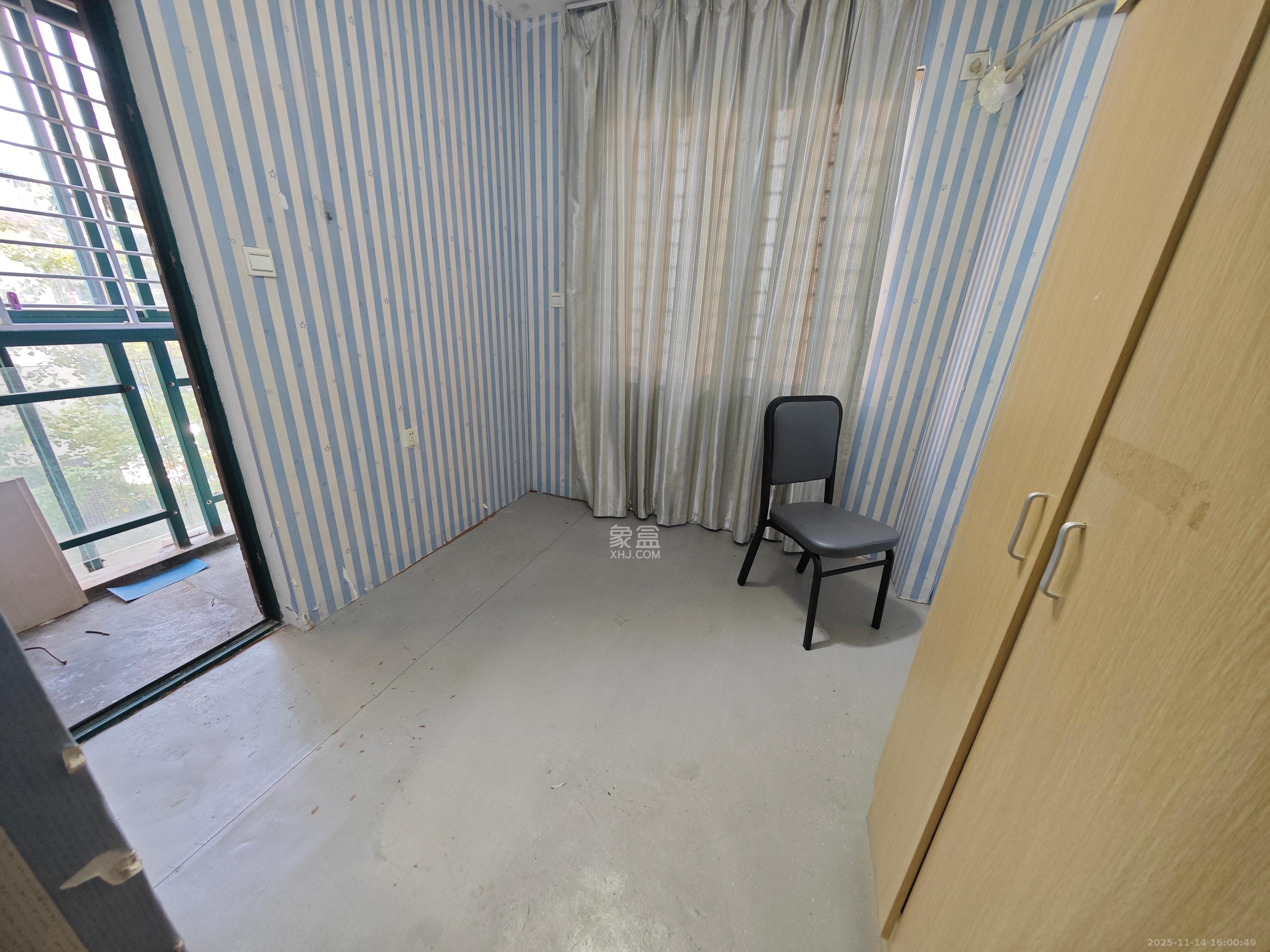 华盛世纪新城 4室2厅2卫 2000.0元/月 华盛世纪新城 4室2厅2卫 2000.0元/月室内图