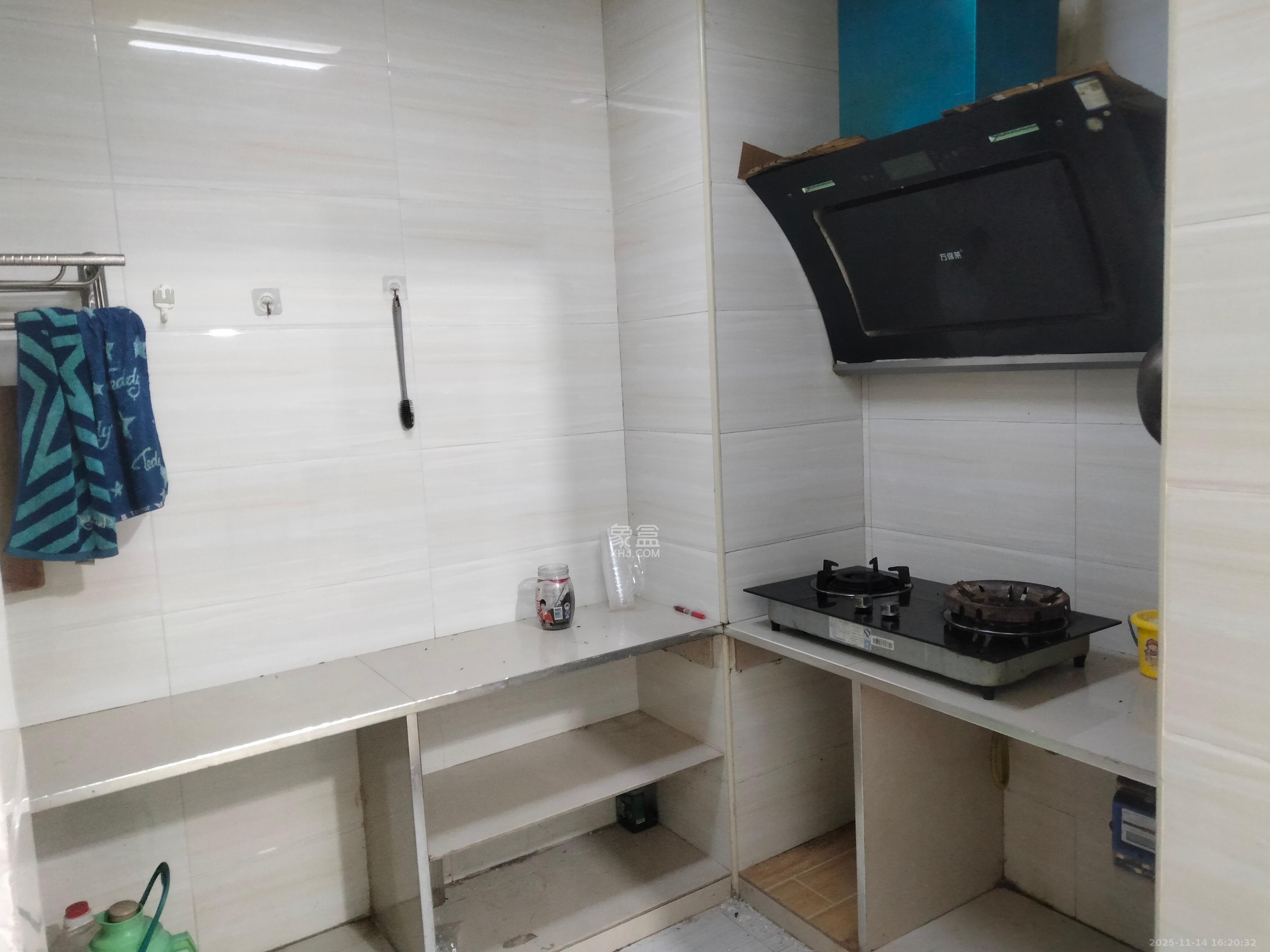 中建芙蓉嘉苑 3室2厅1卫 1800.0元/月 中建芙蓉嘉苑 3室2厅1卫 1800.0元/月室内图