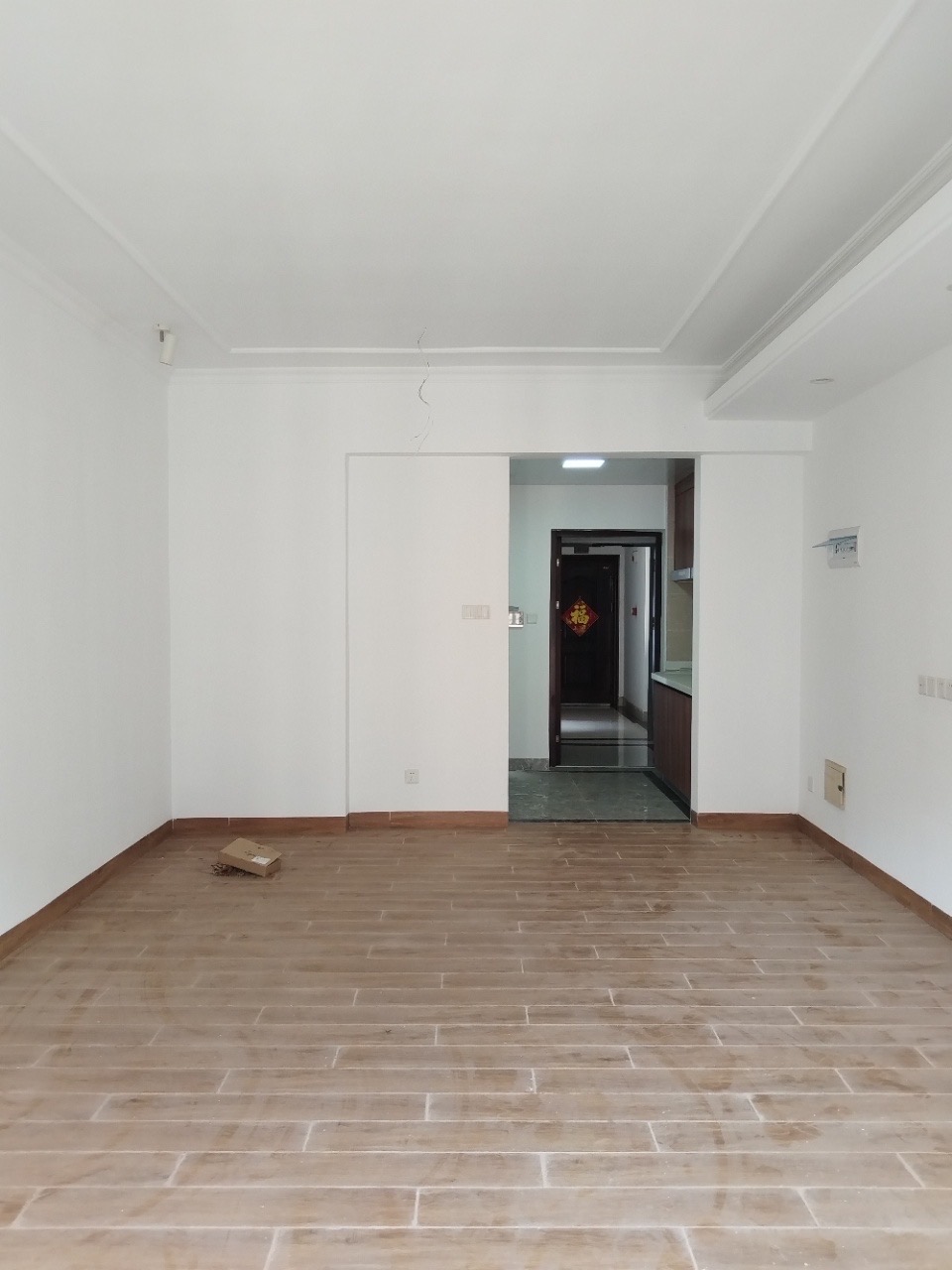 滨江花园(青年路) 1室1厅1卫 58.0万 滨江花园(青年路) 1室1厅1卫 58.0万客厅