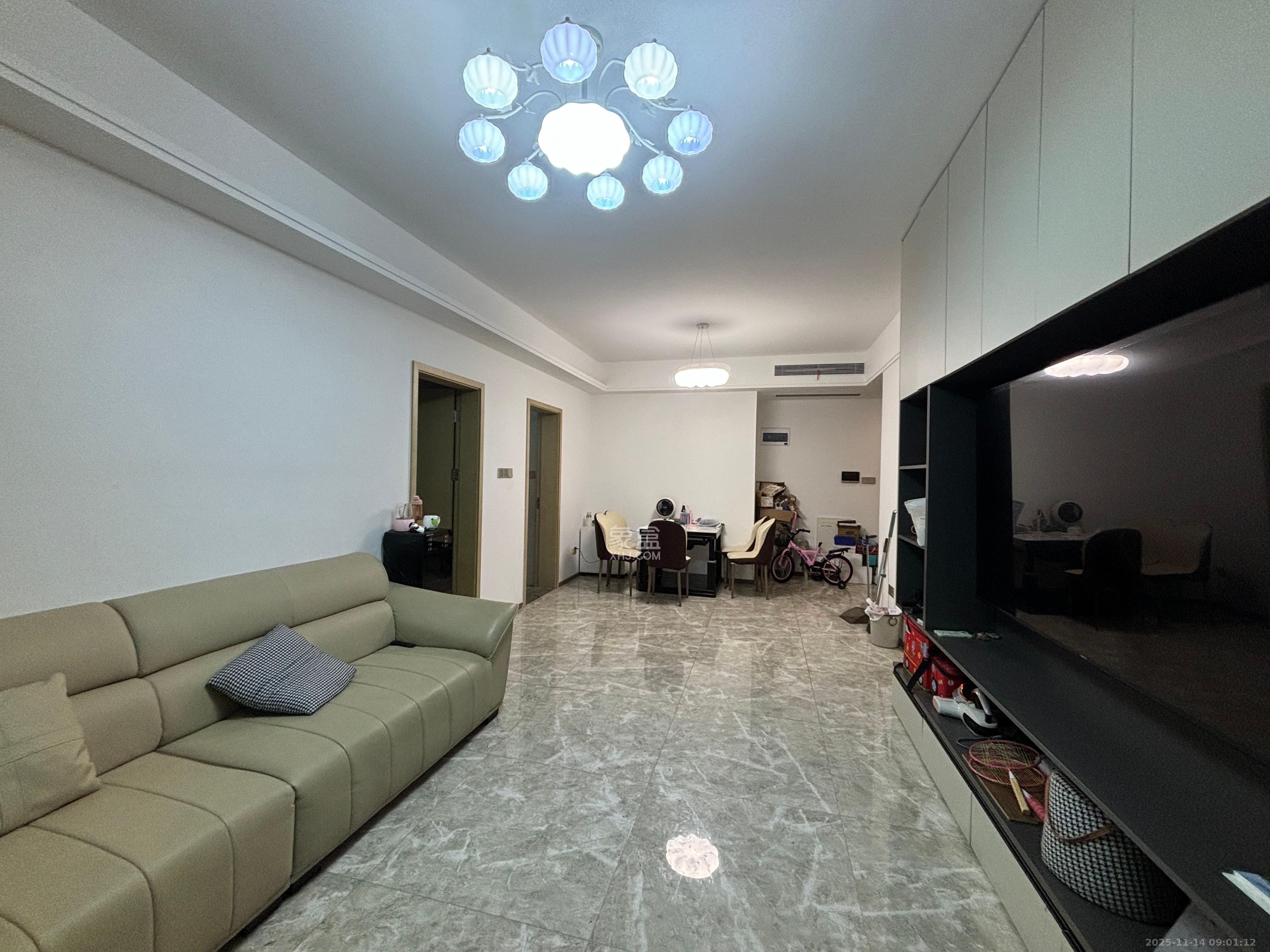 复地滨江金融中心  3室1厅1卫    4800.0元/月室内图