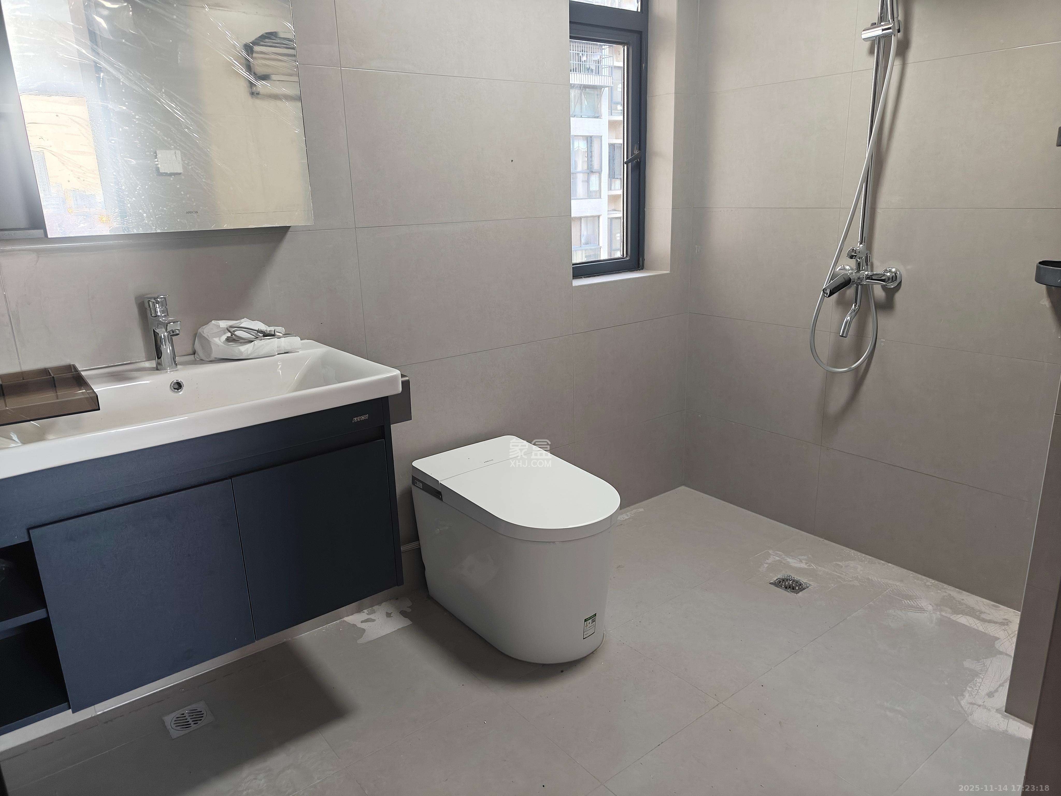 蓝山郡 4室2厅2卫 3500.0元/月 蓝山郡 4室2厅2卫 3500.0元/月室内图