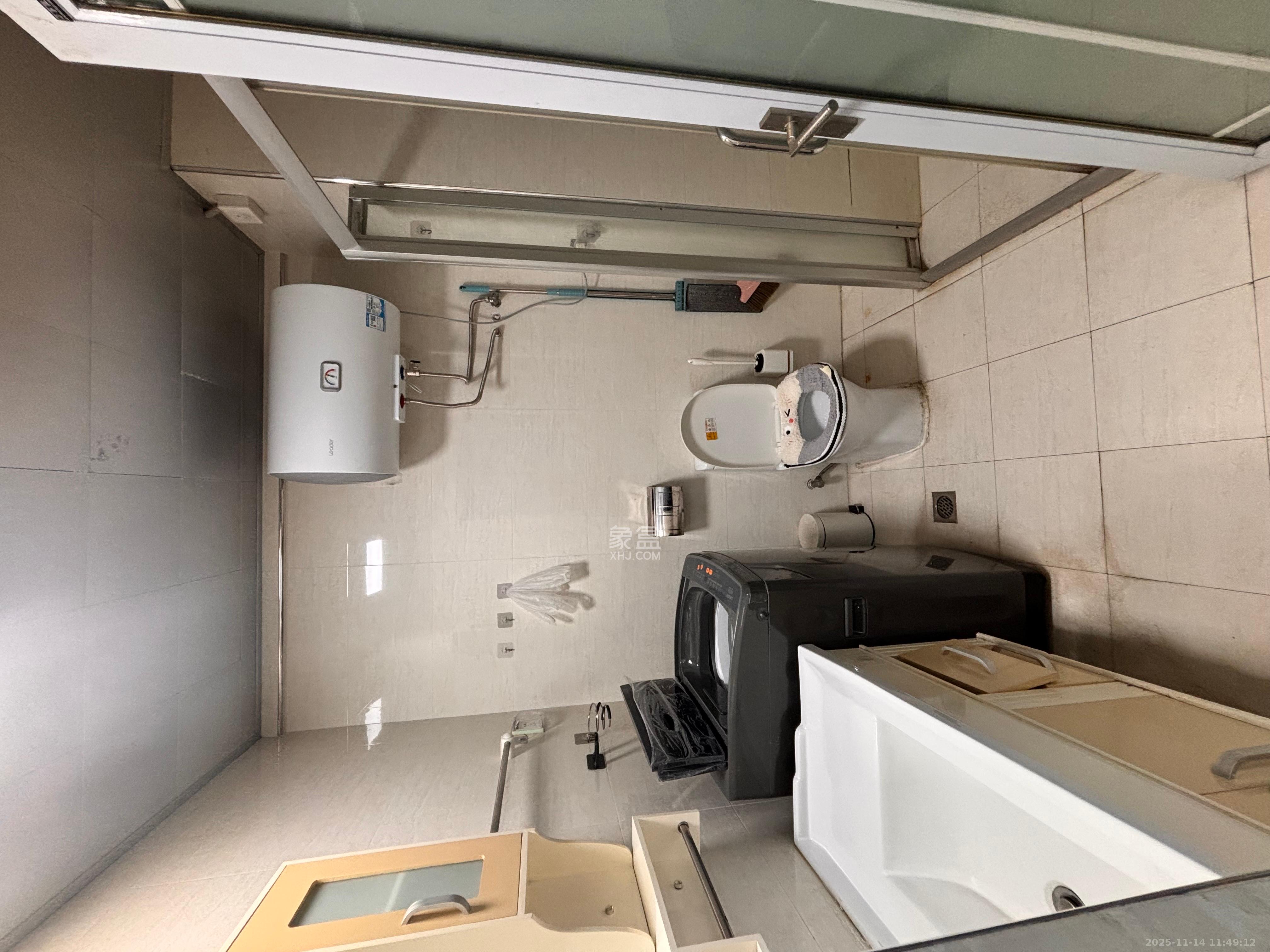 越界（天佑国际大厦）  1室1厅1卫    1600.0元/月室内图