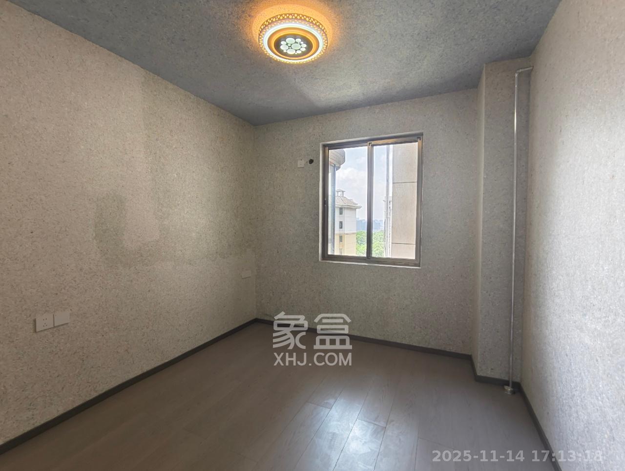 金色比华利  8室2厅4卫    4980.0元/月室内图