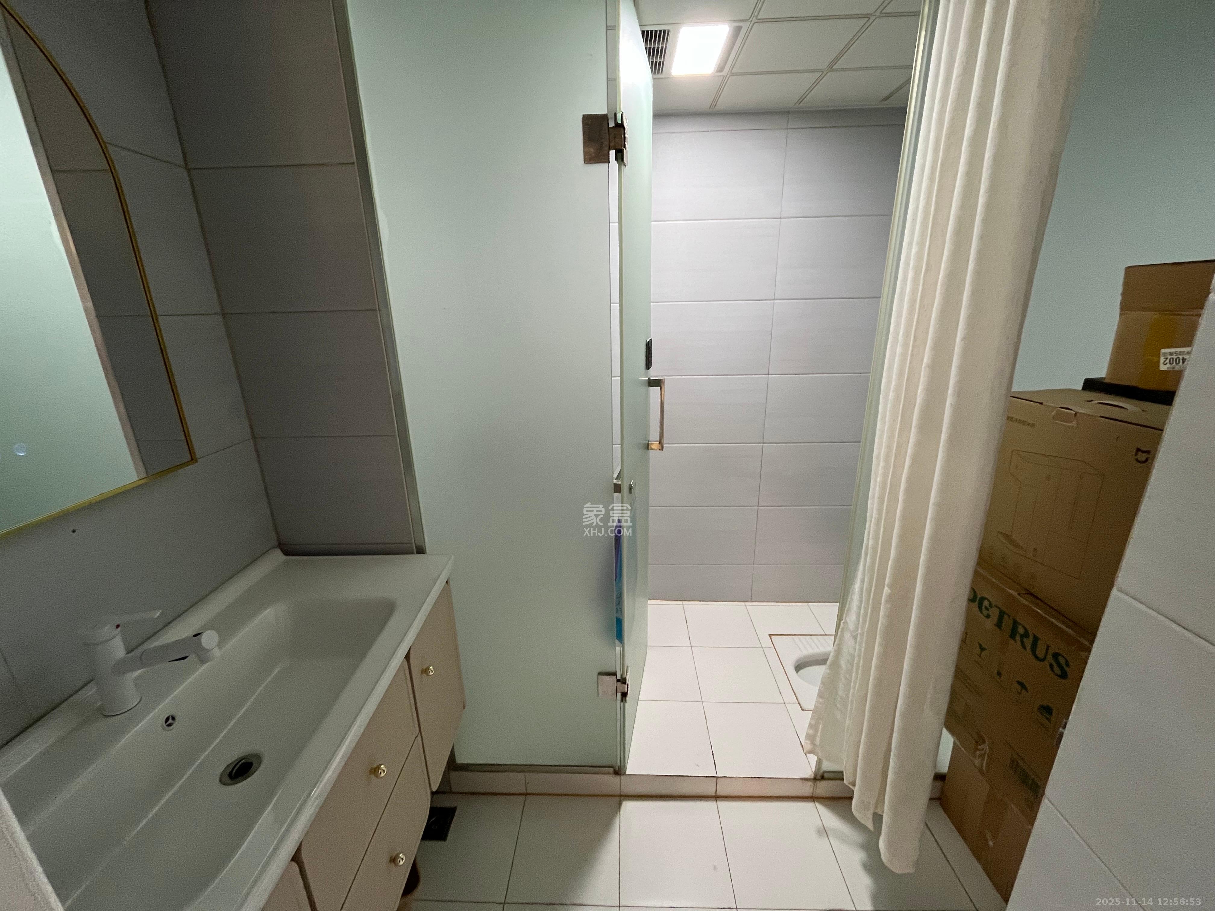 保利国际广场 1室2厅1卫 4500.0元/月 保利国际广场 1室2厅1卫 4500.0元/月室内图