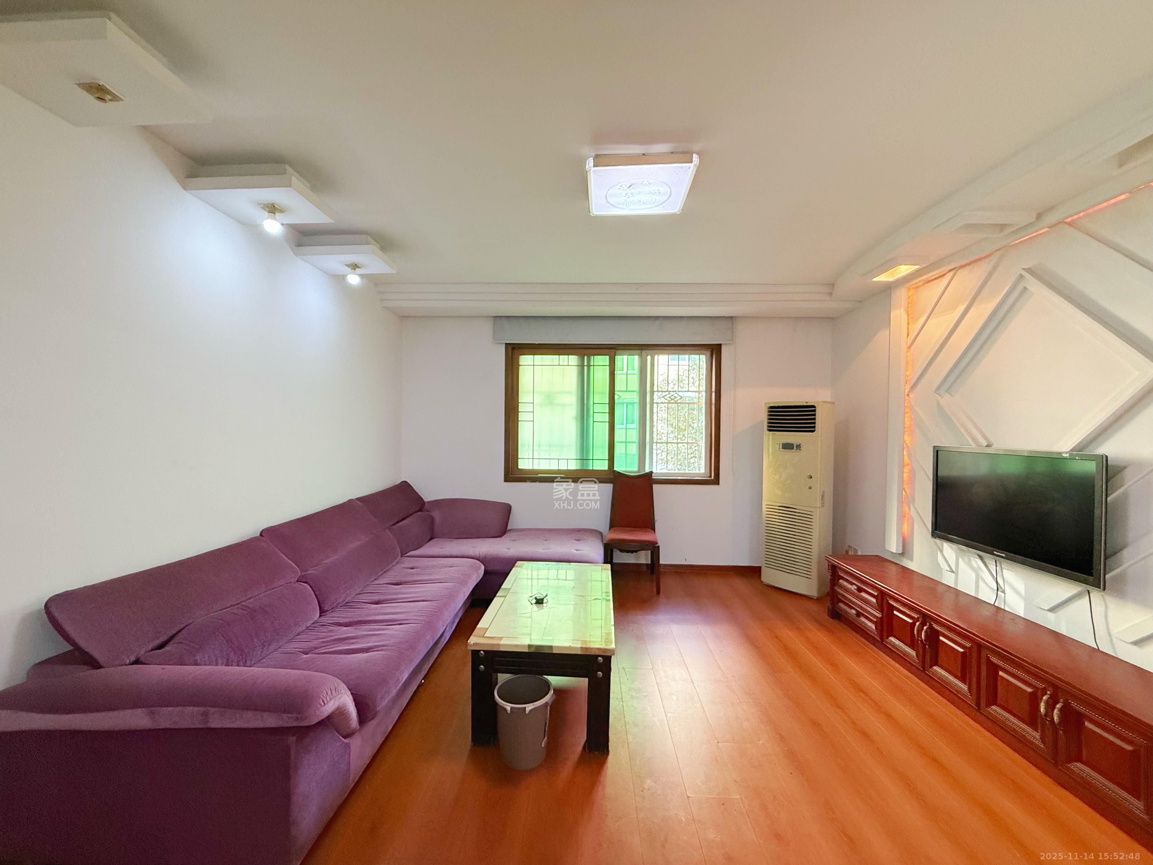 恩瑞麓山名园（龙王港小区）  3室2厅2卫    2100.0元/月