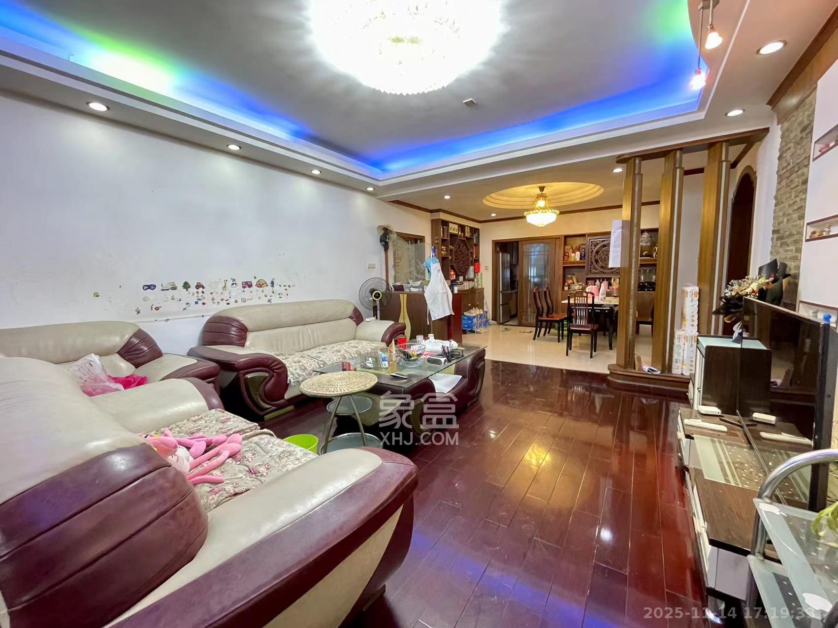 众立小区 1室2厅1卫 3200.0元/月 众立小区 1室2厅1卫 3200.0元/月室内图