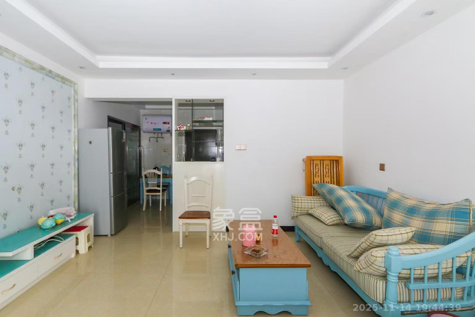 阳光100三期  1室1厅1卫    1600.0元/月室内图