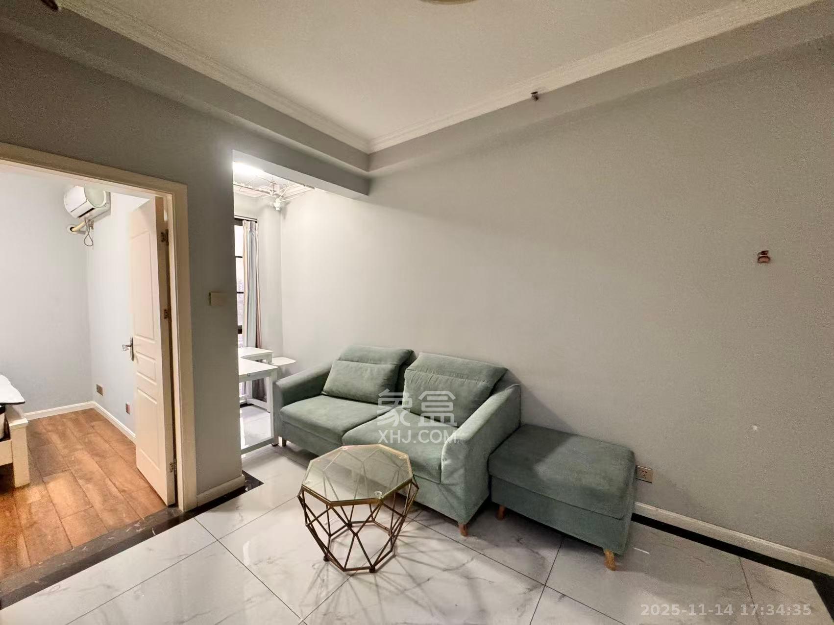 荣悦台  1室1厅1卫    2400.0元/月室内图