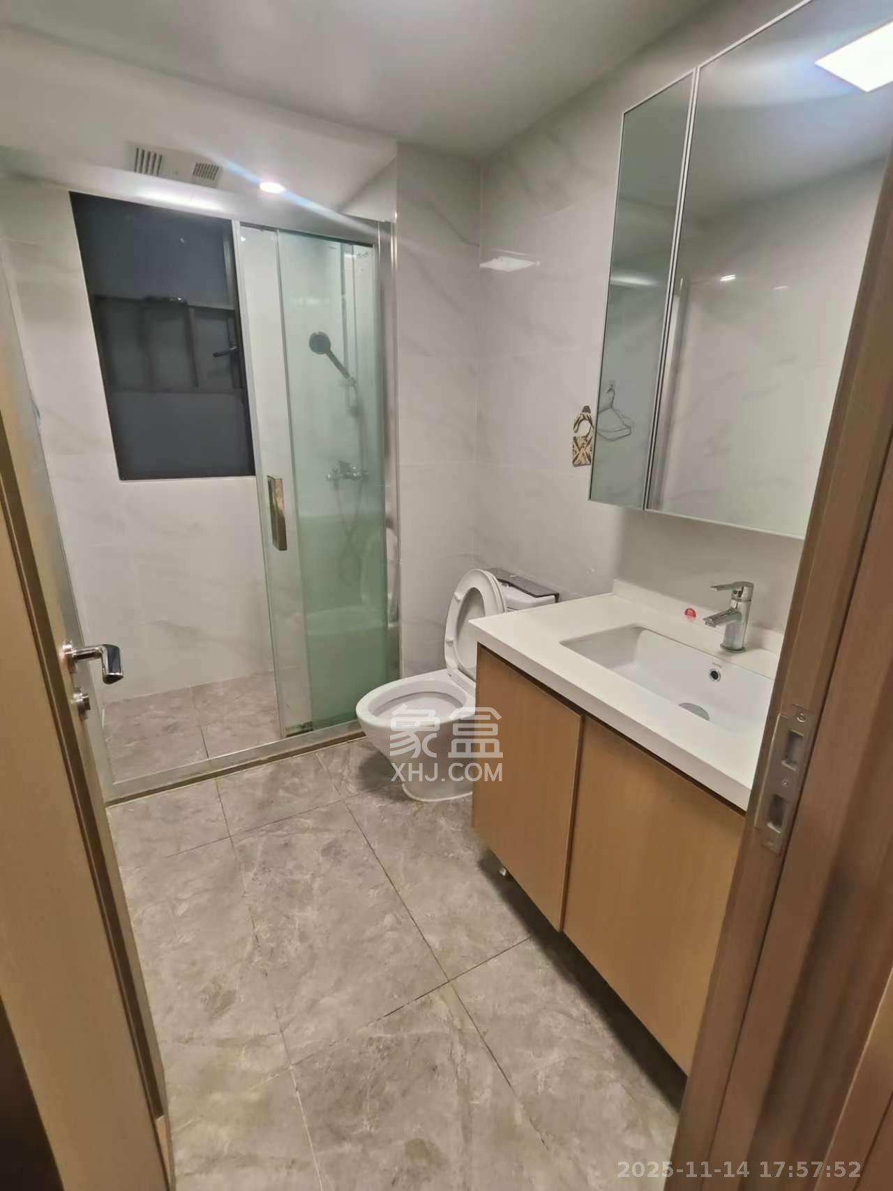 招商华发依云曦城 3室2厅2卫 2500.0元/月 招商华发依云曦城 3室2厅2卫 2500.0元/月室内图