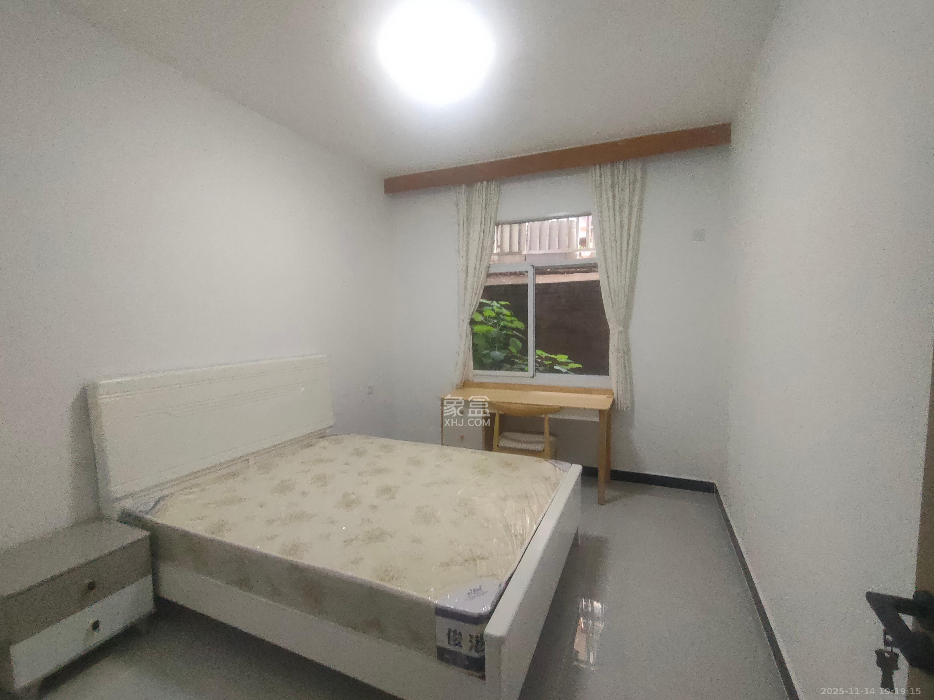 湘农桥社区  2室1厅1卫    2200.0元/月