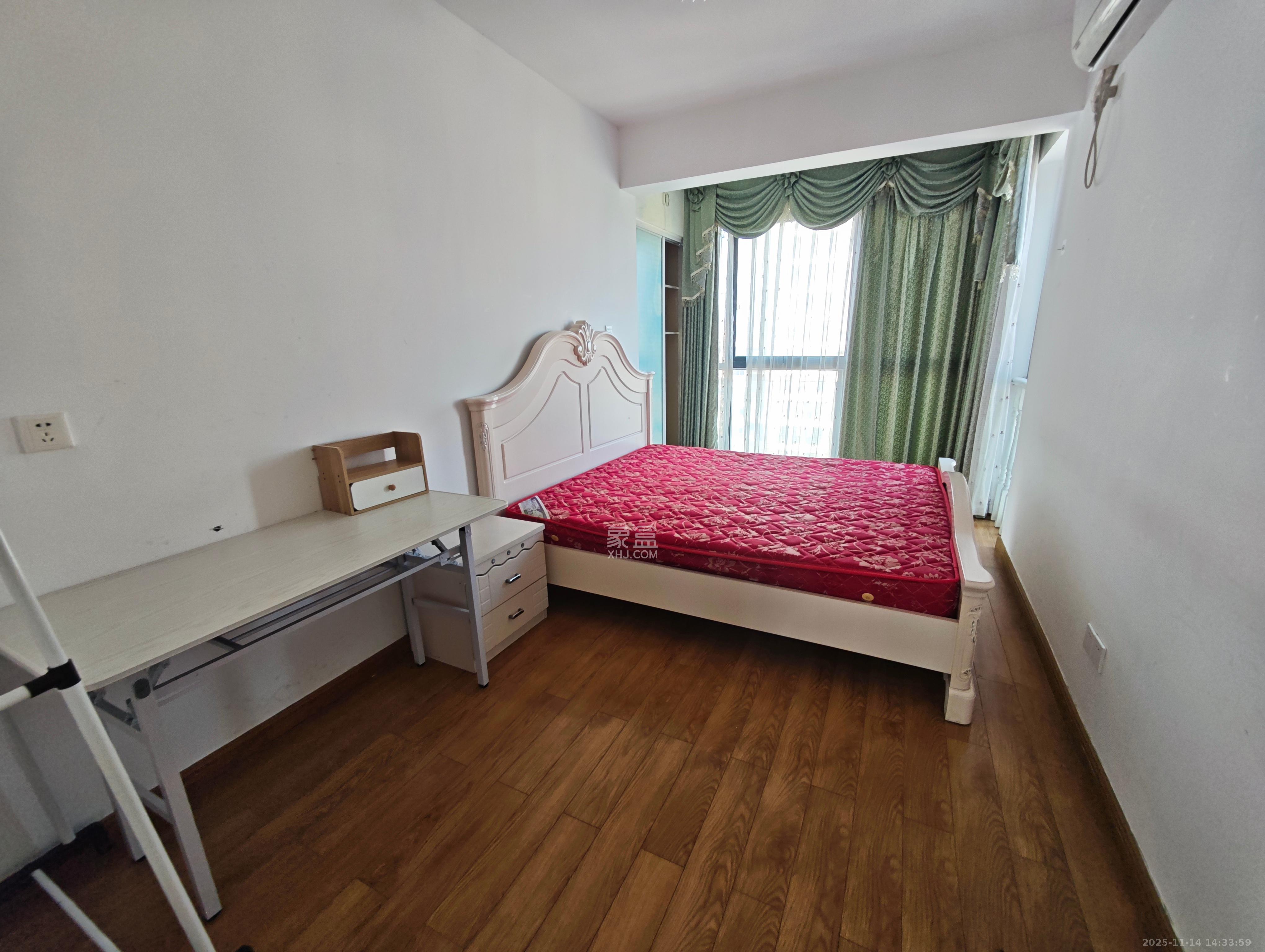 融科东南海 4室2厅2卫 3200.0元/月 融科东南海 4室2厅2卫 3200.0元/月室内图