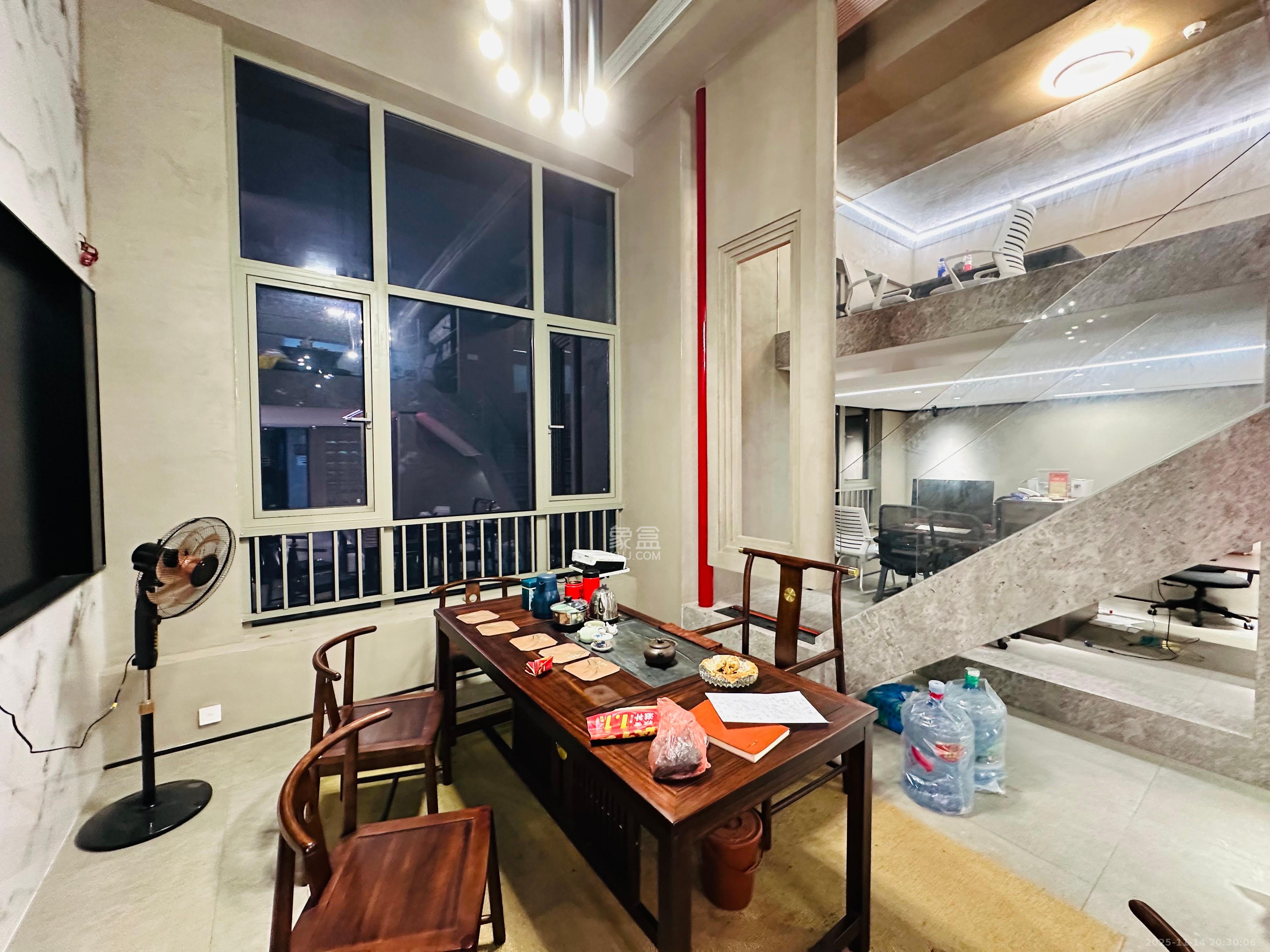 梅溪湖金茂湾 3室2厅1卫 4500.0元/月 梅溪湖金茂湾 3室2厅1卫 4500.0元/月室内图