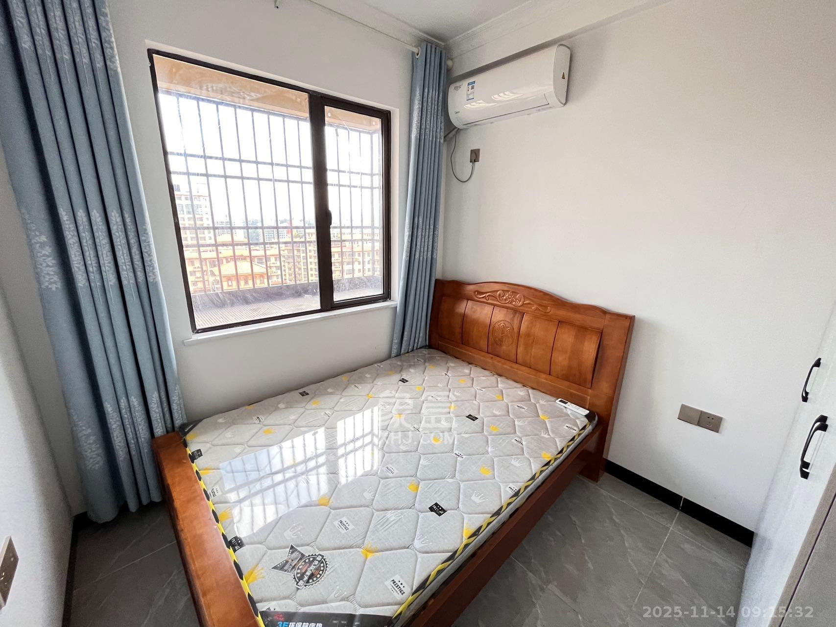 长房明宸府  3室1厅1卫    2300.0元/月室内图