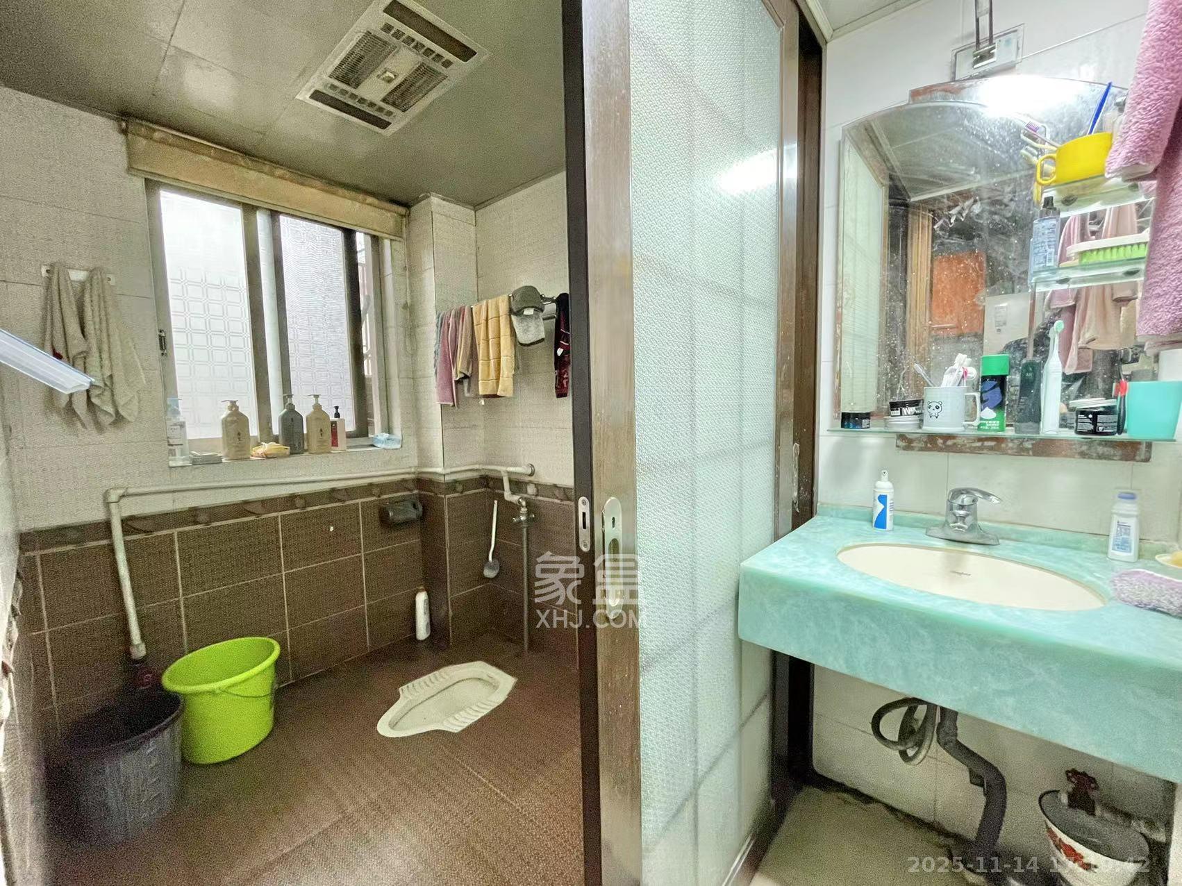 众立小区 1室2厅1卫 3200.0元/月 众立小区 1室2厅1卫 3200.0元/月室内图