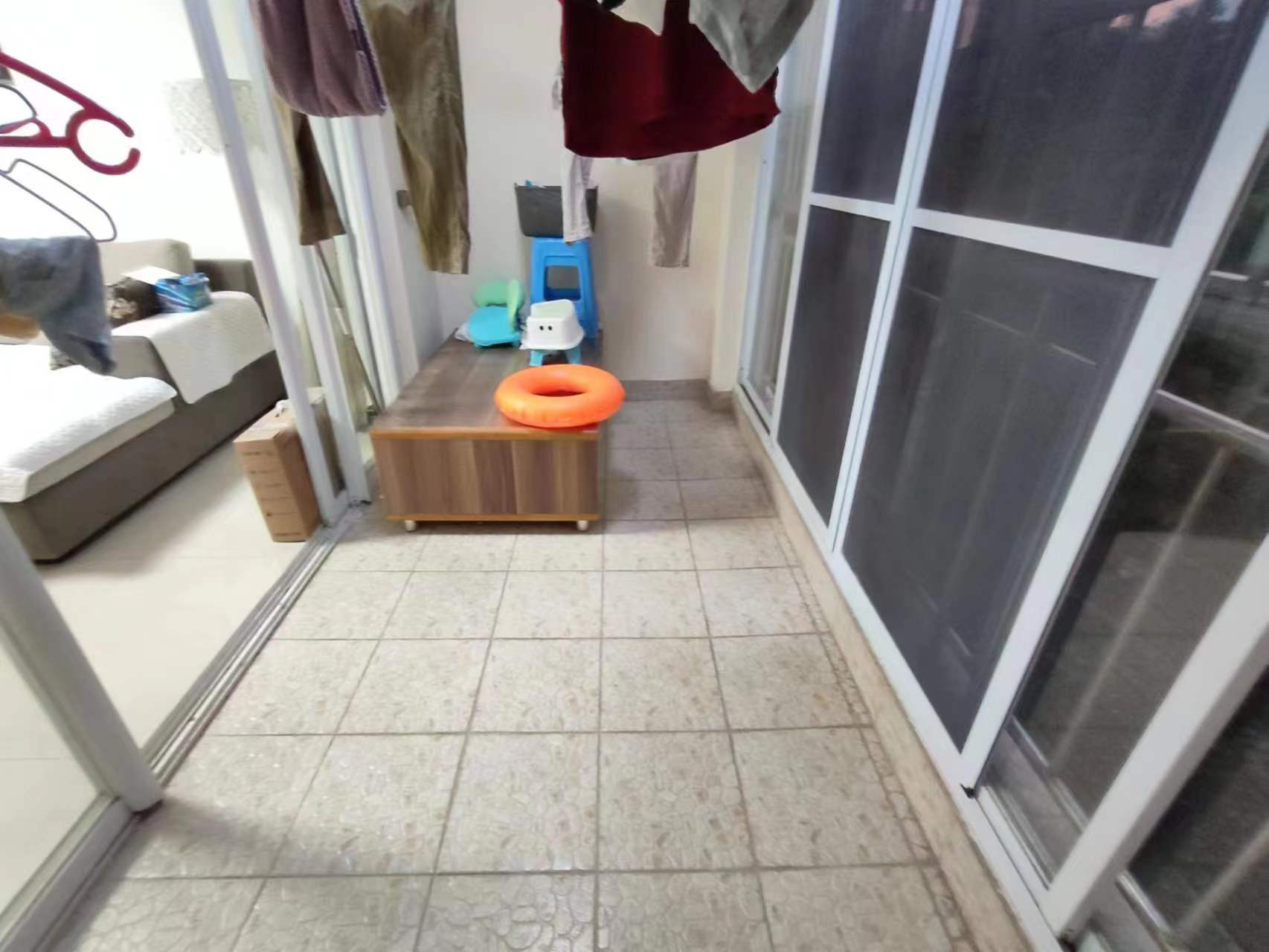 四季华庭金色年华  2室2厅1卫    2500.0元/月室内图