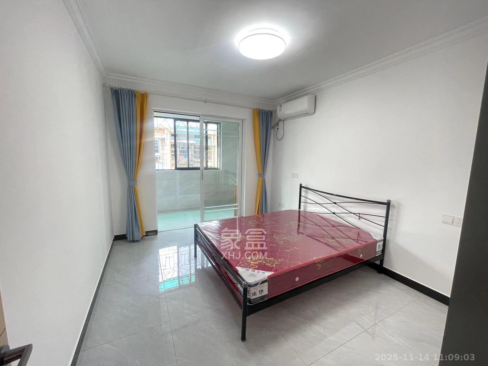 红旗综合安置楼 2室2厅1卫 2100.0元/月 红旗综合安置楼 2室2厅1卫 2100.0元/月室内图