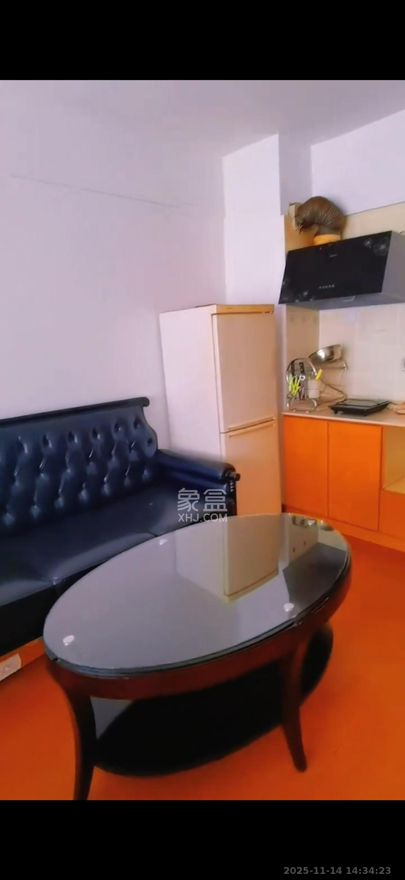 三万英尺  1室1厅1卫    1550.0元/月