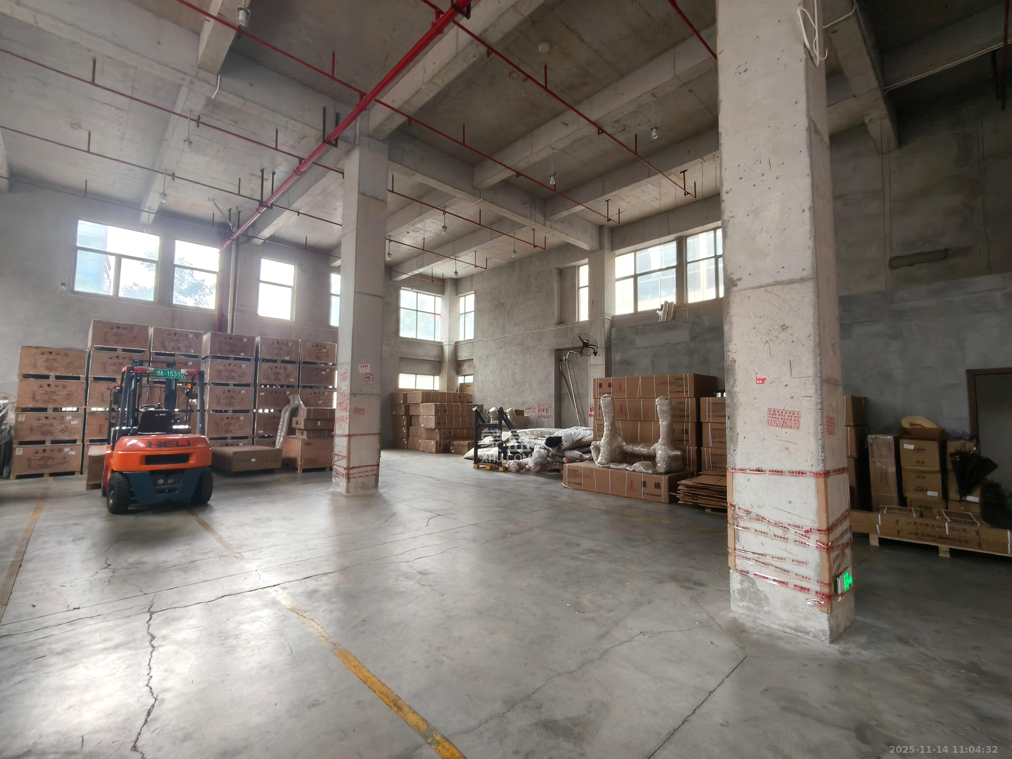 海德公园 3室2厅1卫 52.8万 海德公园 3室2厅1卫 52.8万客厅