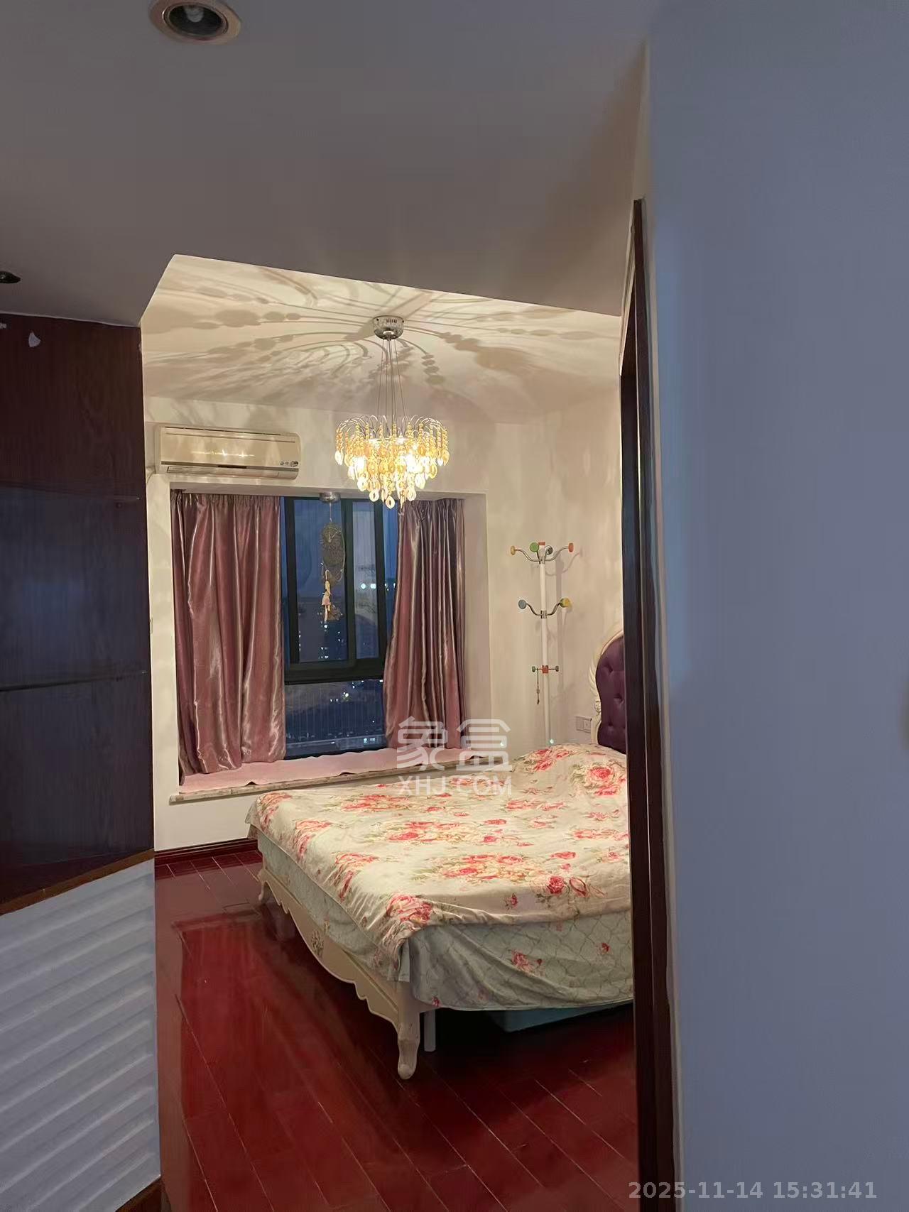 高鑫麓城  3室2厅2卫    3000.0元/月室内图