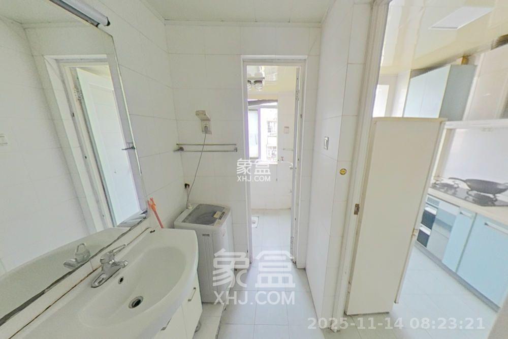 新世纪家园 4室2厅2卫 3000.0元/月 新世纪家园 4室2厅2卫 3000.0元/月室内图